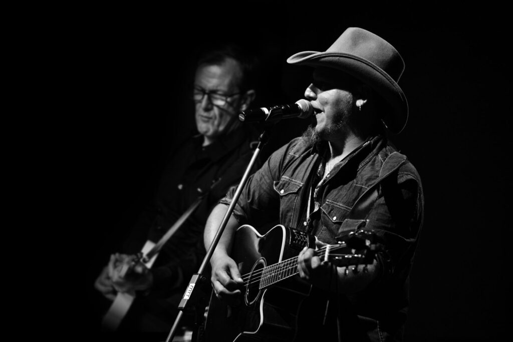 Glump & Zeig – Dylan Cash
