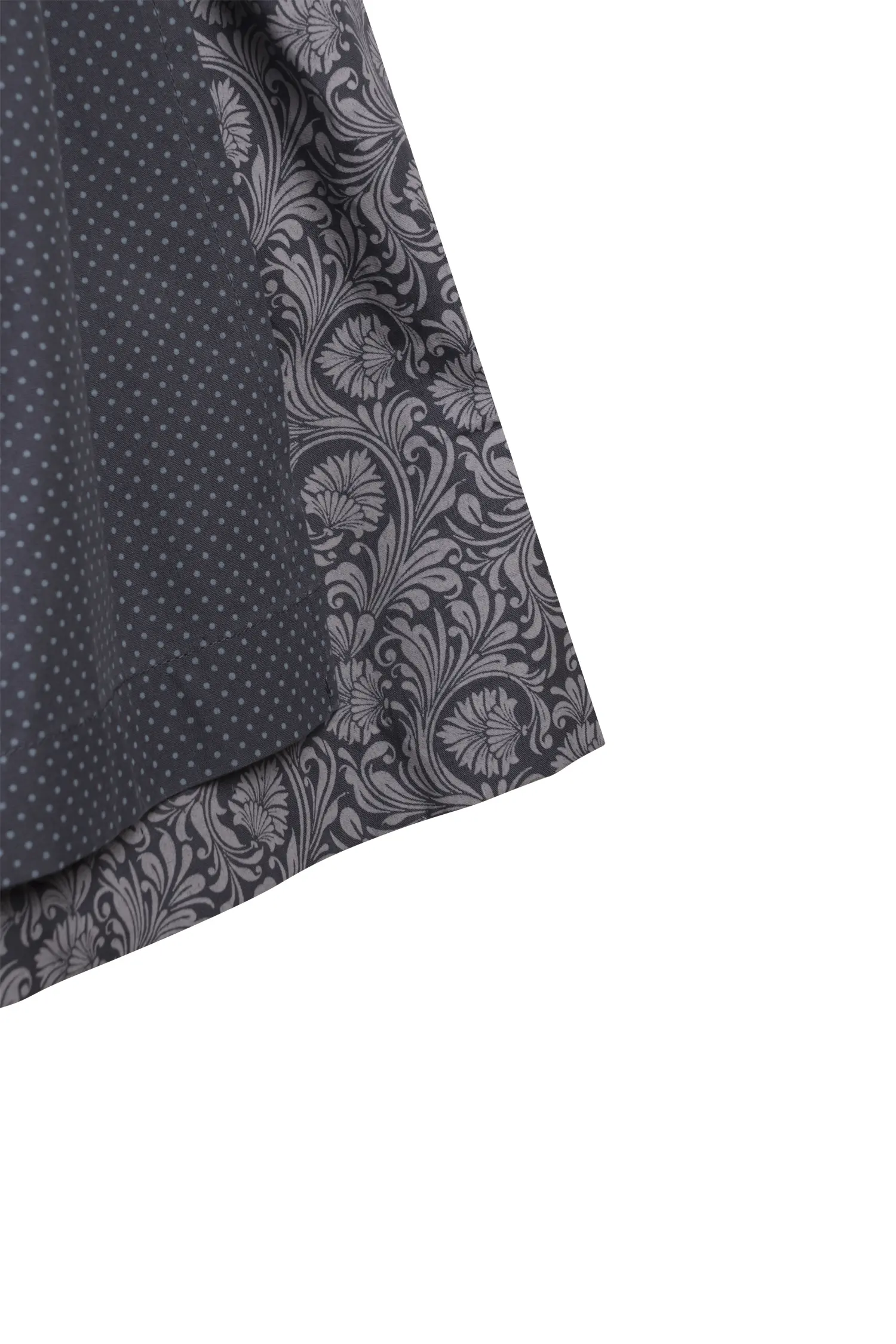 Dirndl Conny in Dunkelblau Detail Rock