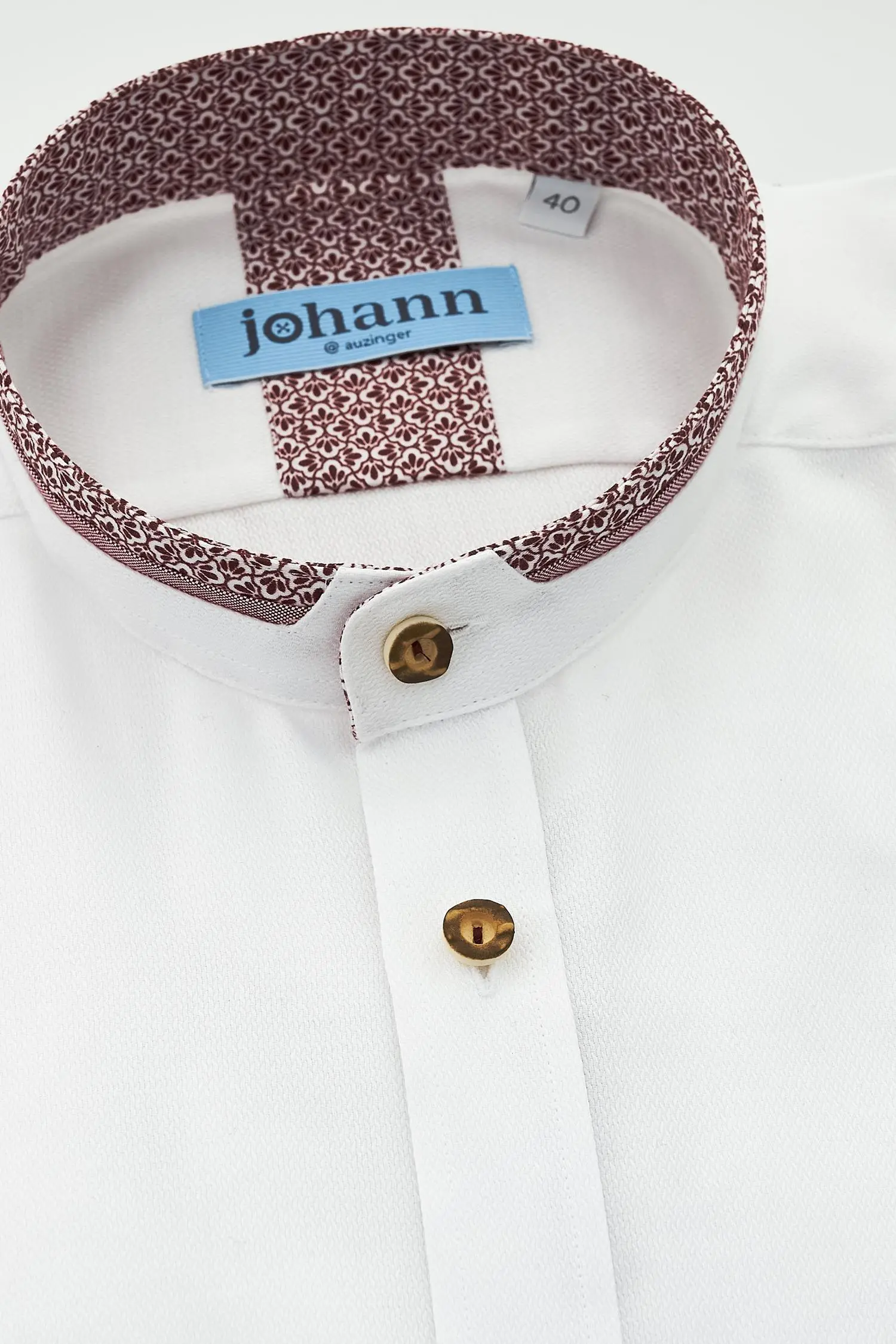 Hemd von Johann und Anna in Weiß mit Blauen Applikationen