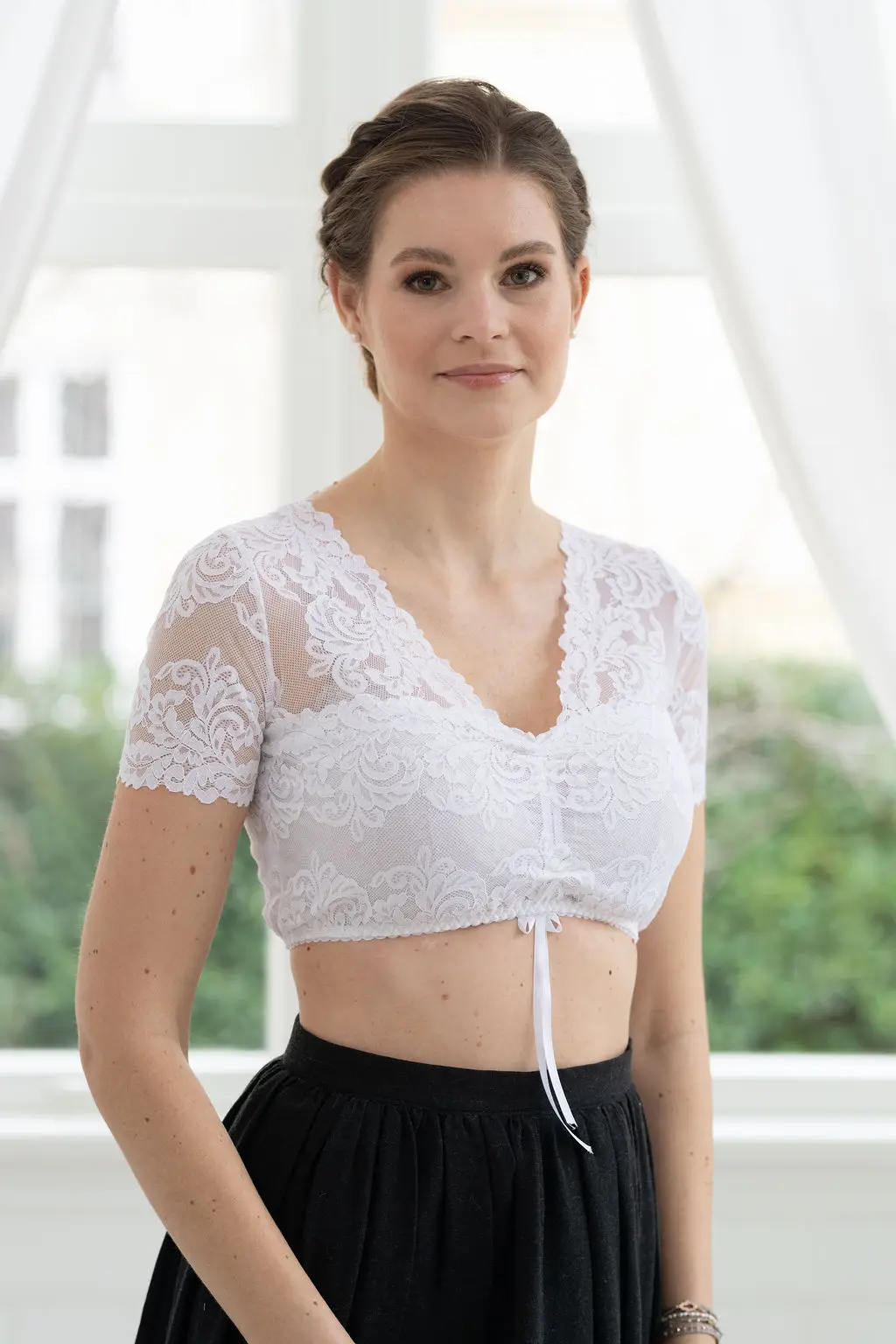 Bluse aus Spitze weiß