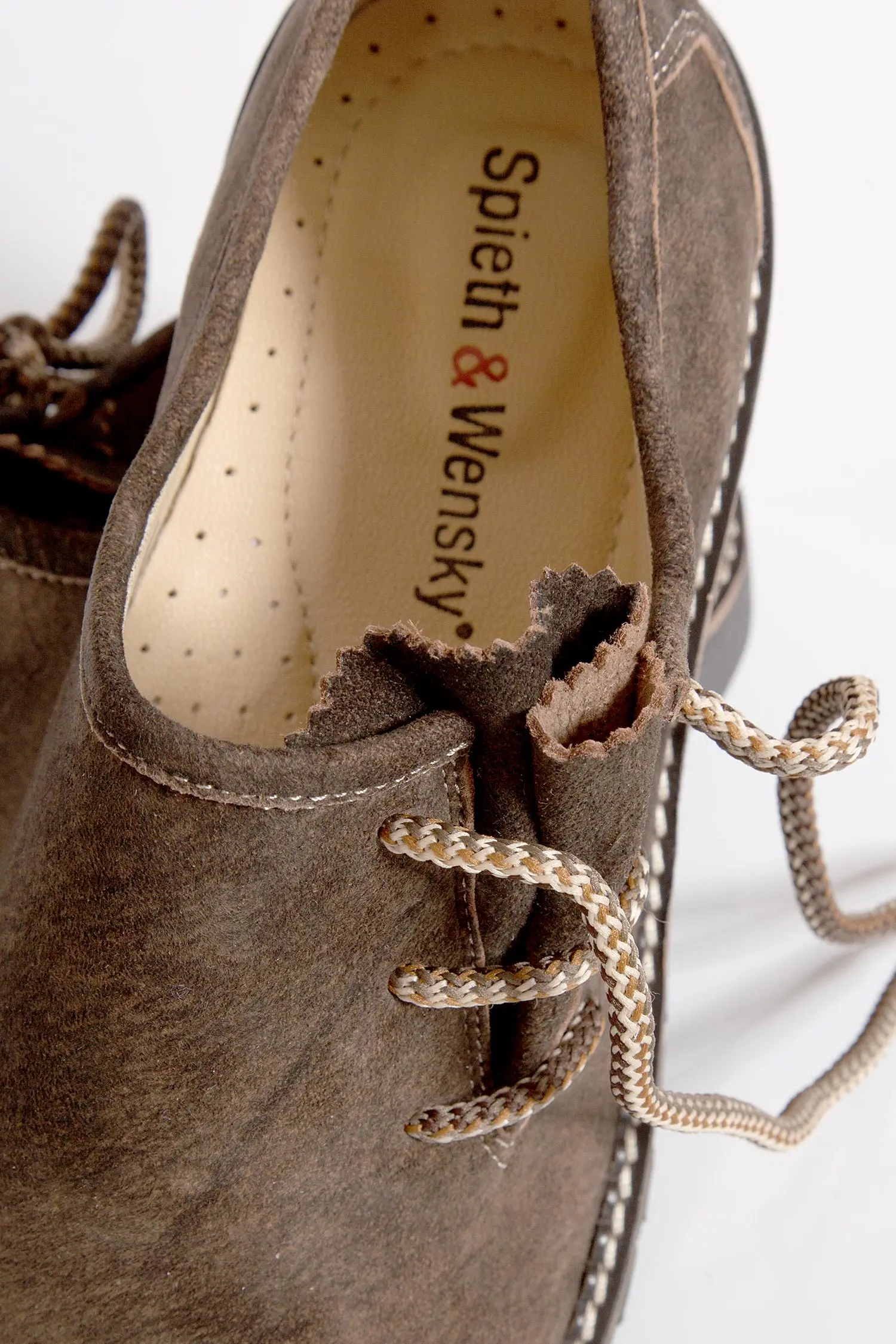 haferlschuhe-sunkelbraun-1710-1053-ba7-20-03c-8202-c Haferlschuhe Hannes in dunkelbraun aus Leder Detail