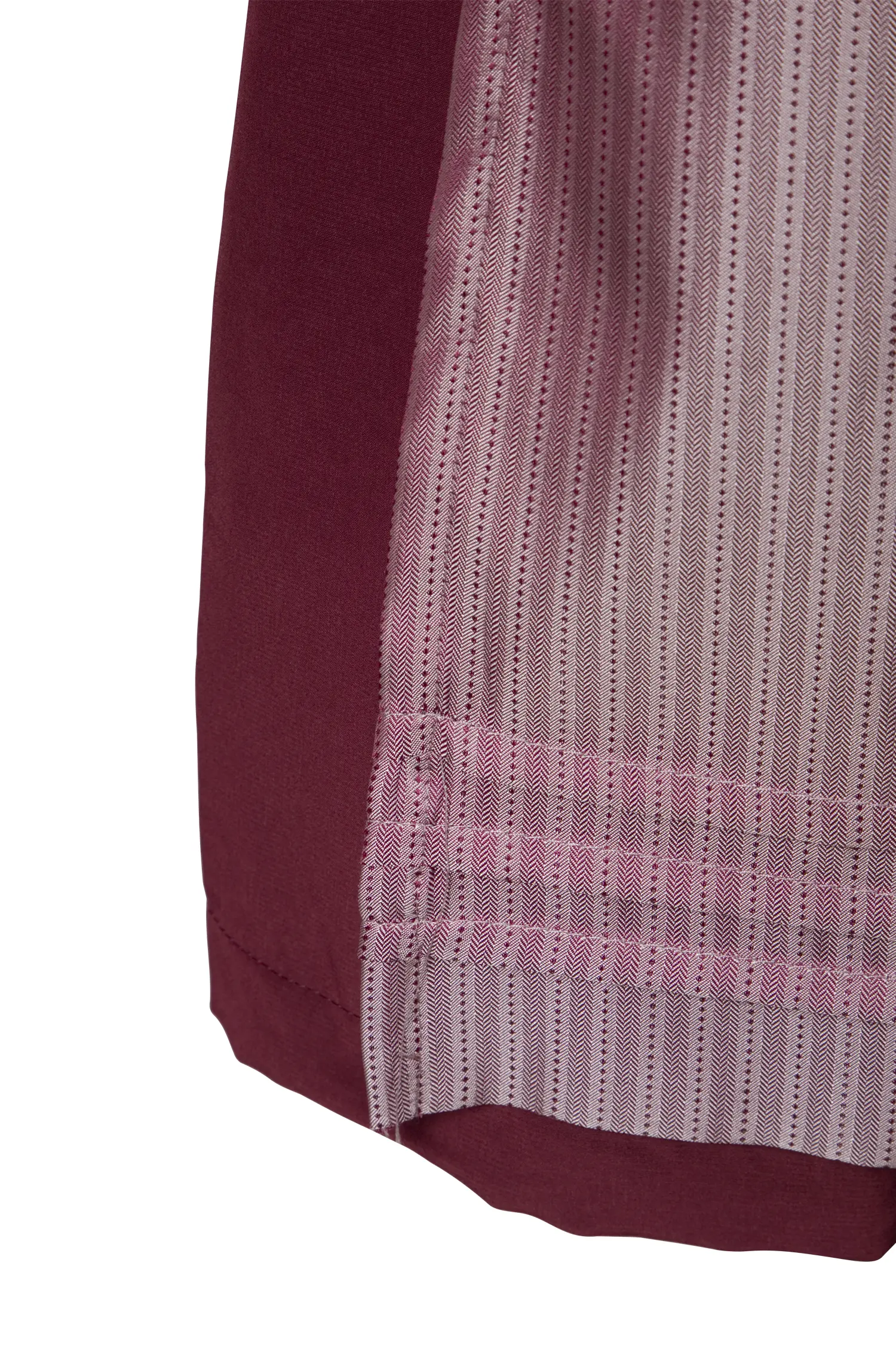 3043-0157-rt8-23-11-290003 Dirndl in festlichem Bordeaux mit Jacquardmieder - Detail Rock