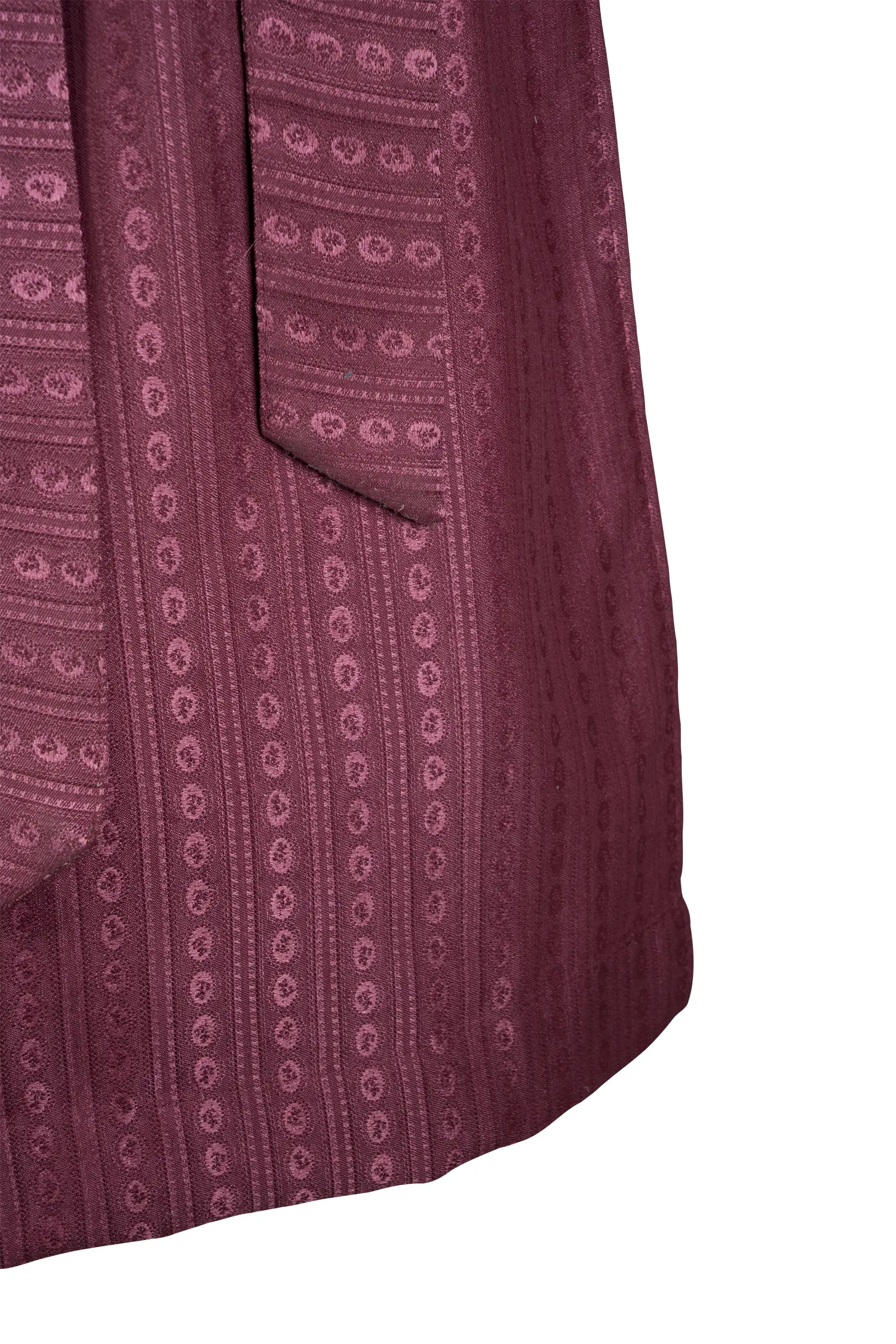 3139-0090-ro7-24-01-1103828 Dirndlschürze in beere schimmernd 70 cm - Detail