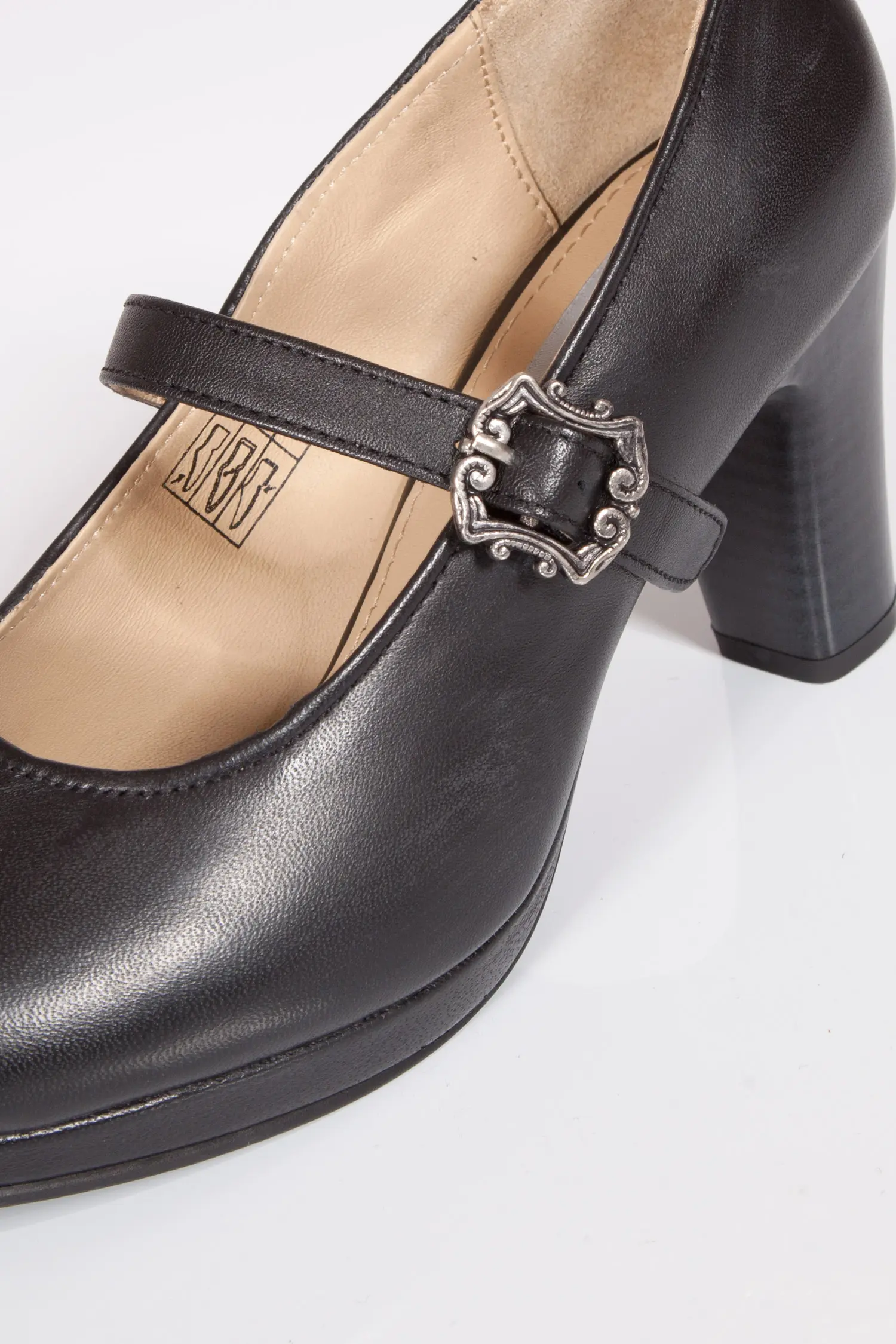 Damen Trachtenschuhe als Pumps in schwarz Detail