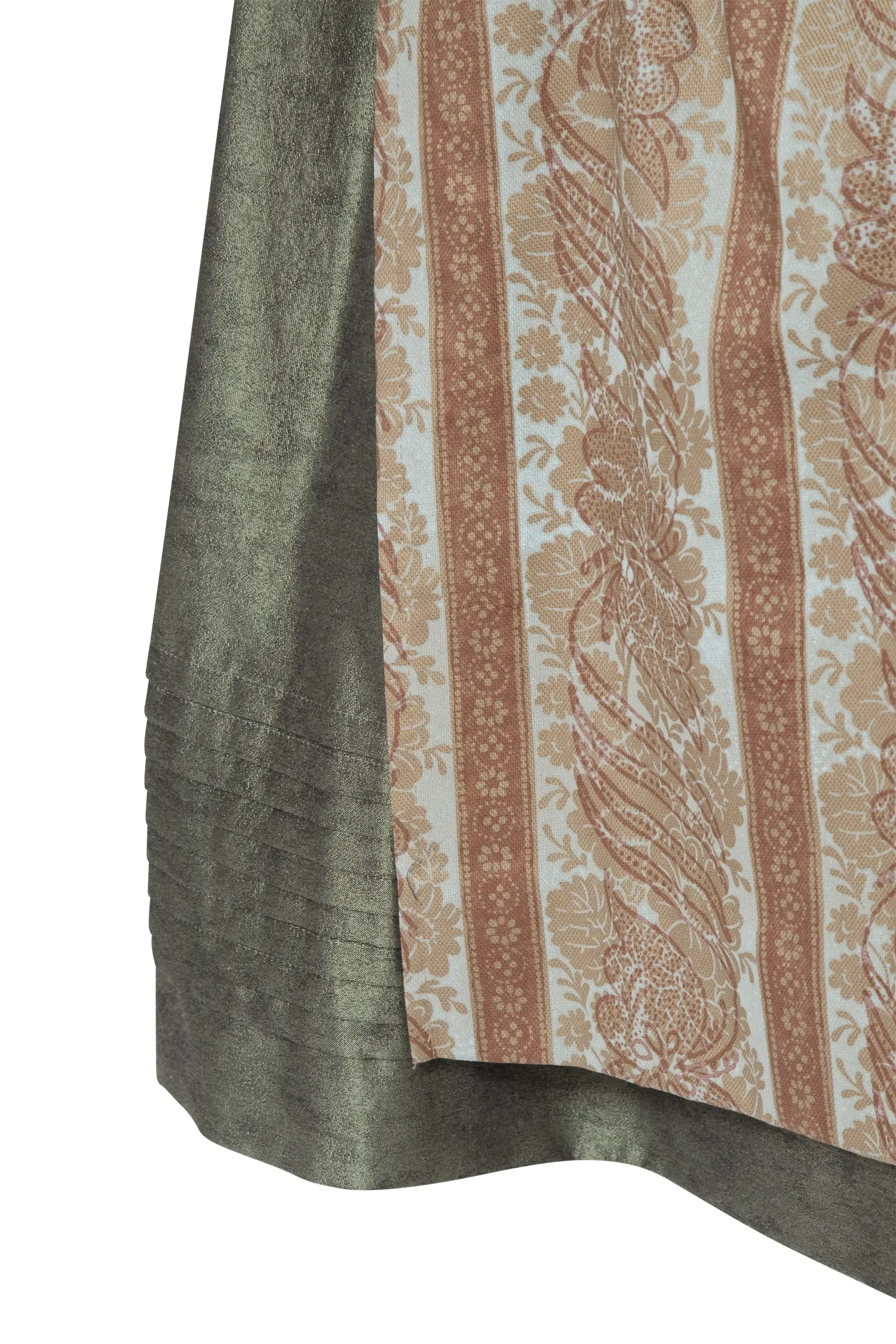 Sportalm Dirndl mit prächtigem Farbenspiel - Detail Rock