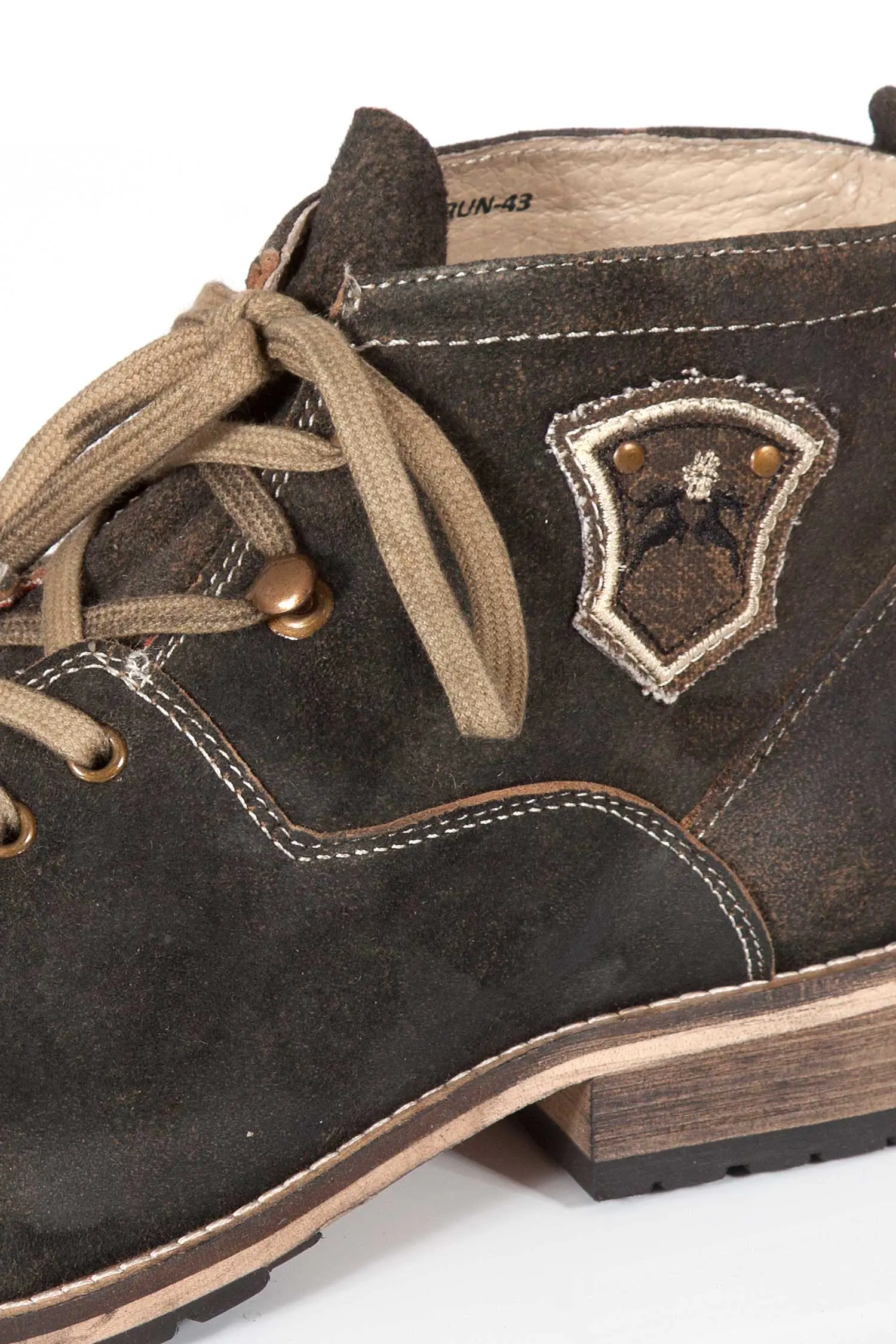 trachten-stiefel-leder-dunkelbraun-1740-1037-ba9-19-05f-1022-c Herren Trachtenschuhe als Stiefel Kaprun torf Detail