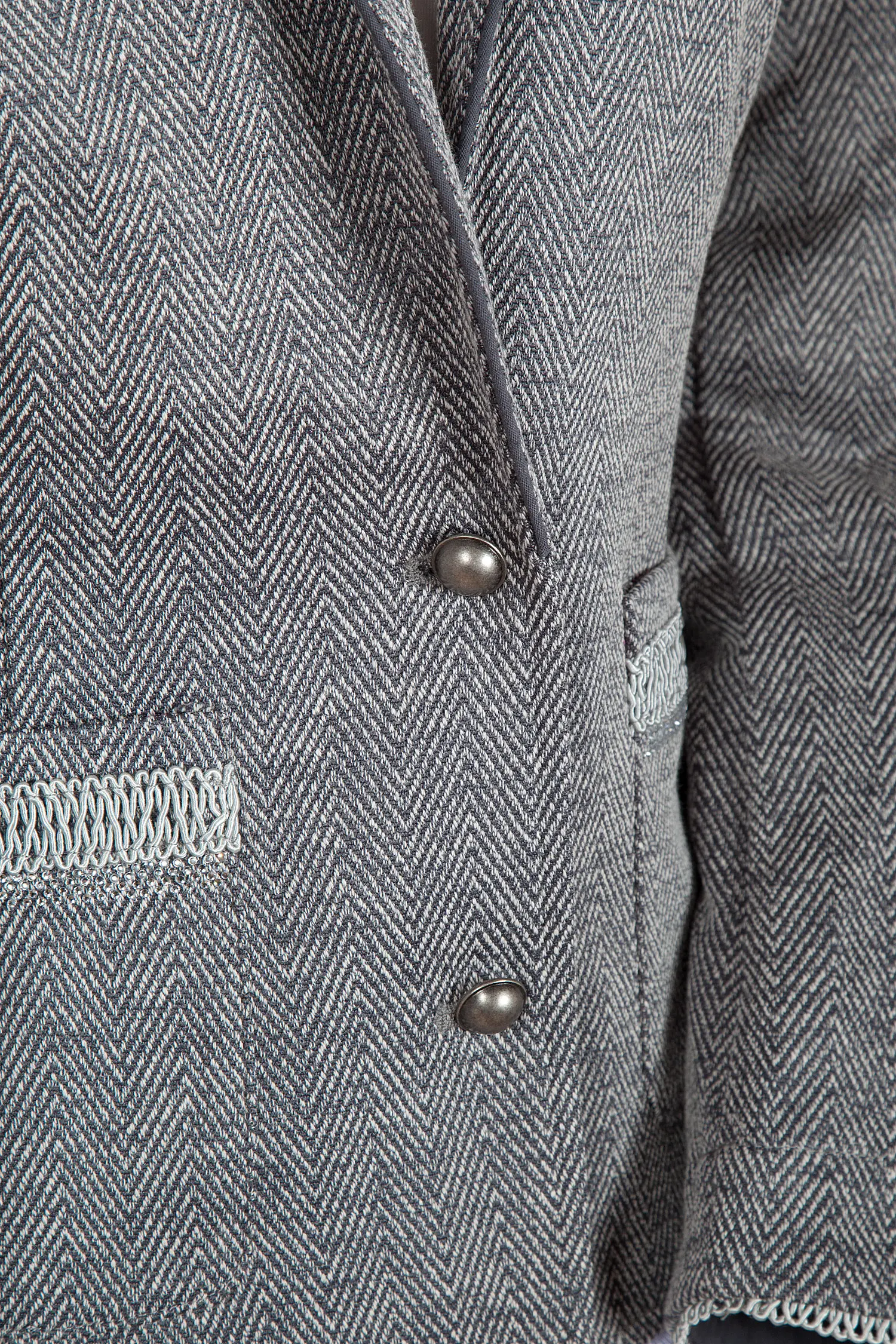 2234-0026-gr4-22-03a-9796 Trachtenblazer Margit in grau mit Glitzerdetail Vorne