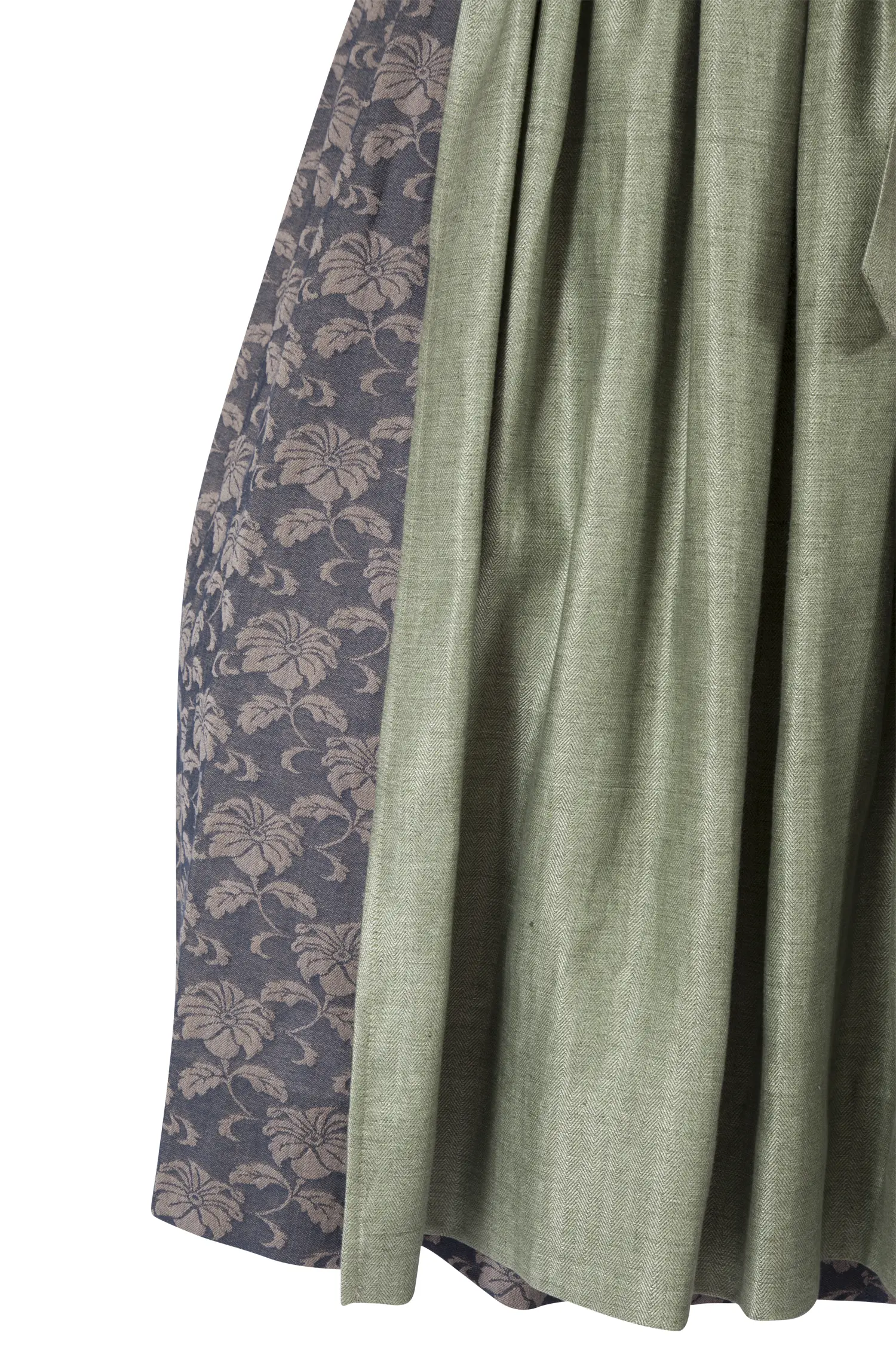 3099-0307-AN923-05-b6615 Gottseidank Dirndl in anthrazit aus Leinen - Detail Rock