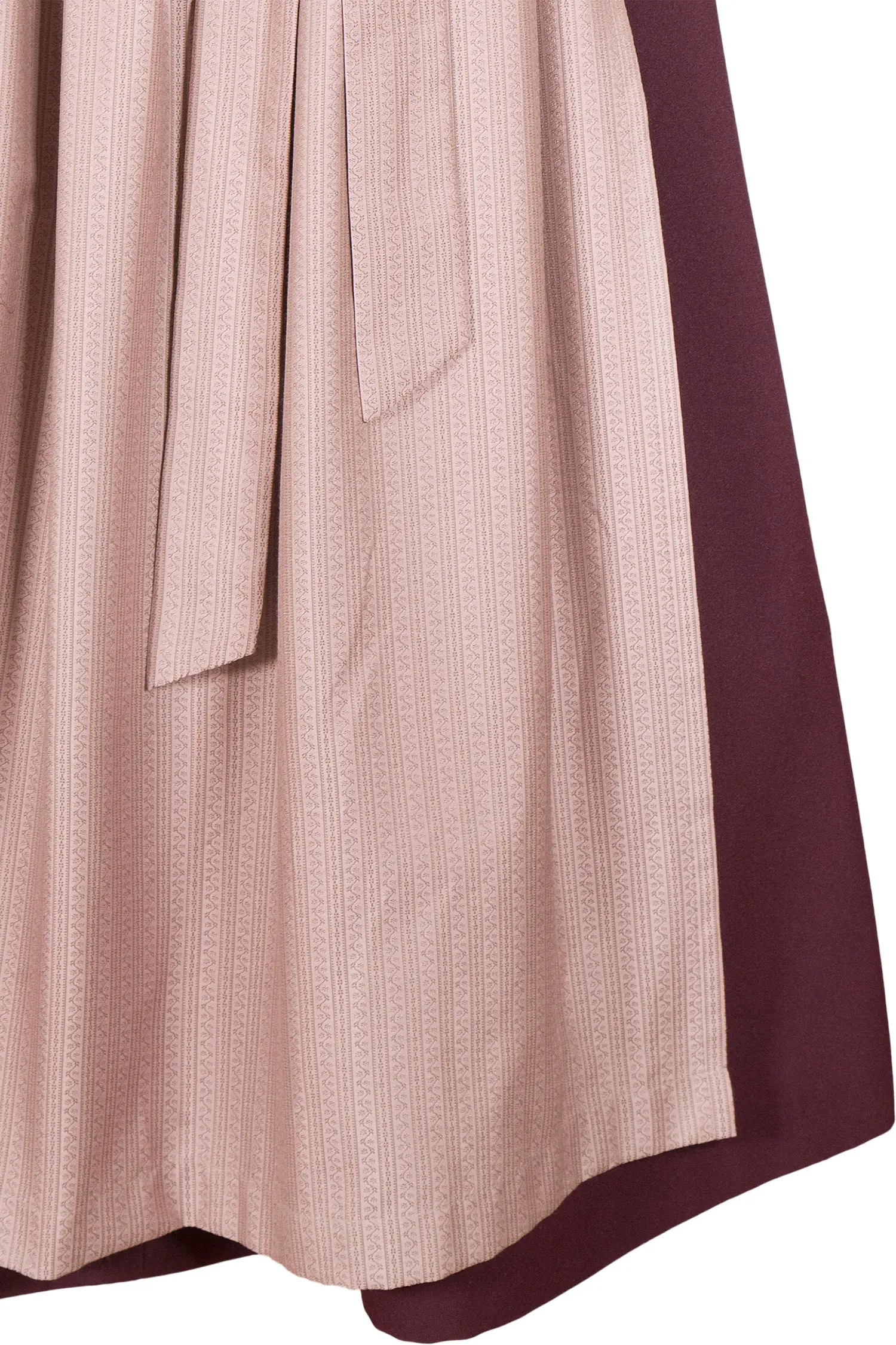 dirndl-lang-bordeaux-rosa-3043-0118-rt8-20-10a-5386-d Langes Dirndl in bordeaux und altrosa auch in XXL Detail