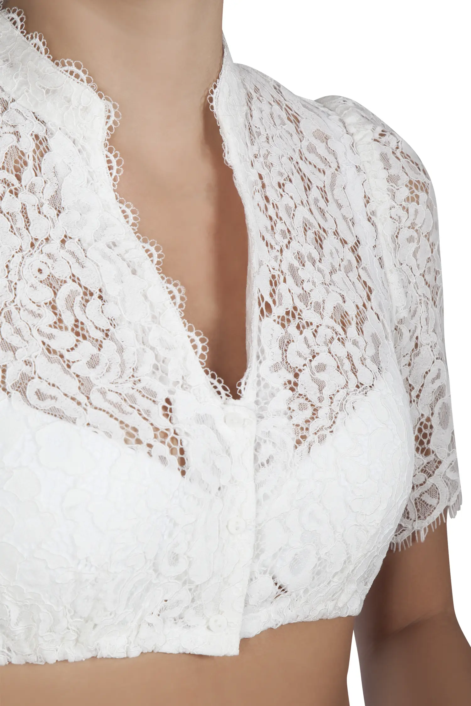 Dirndlbluse Mellingen in creme mit V-Ausschnitt - Detail Ausschnitt