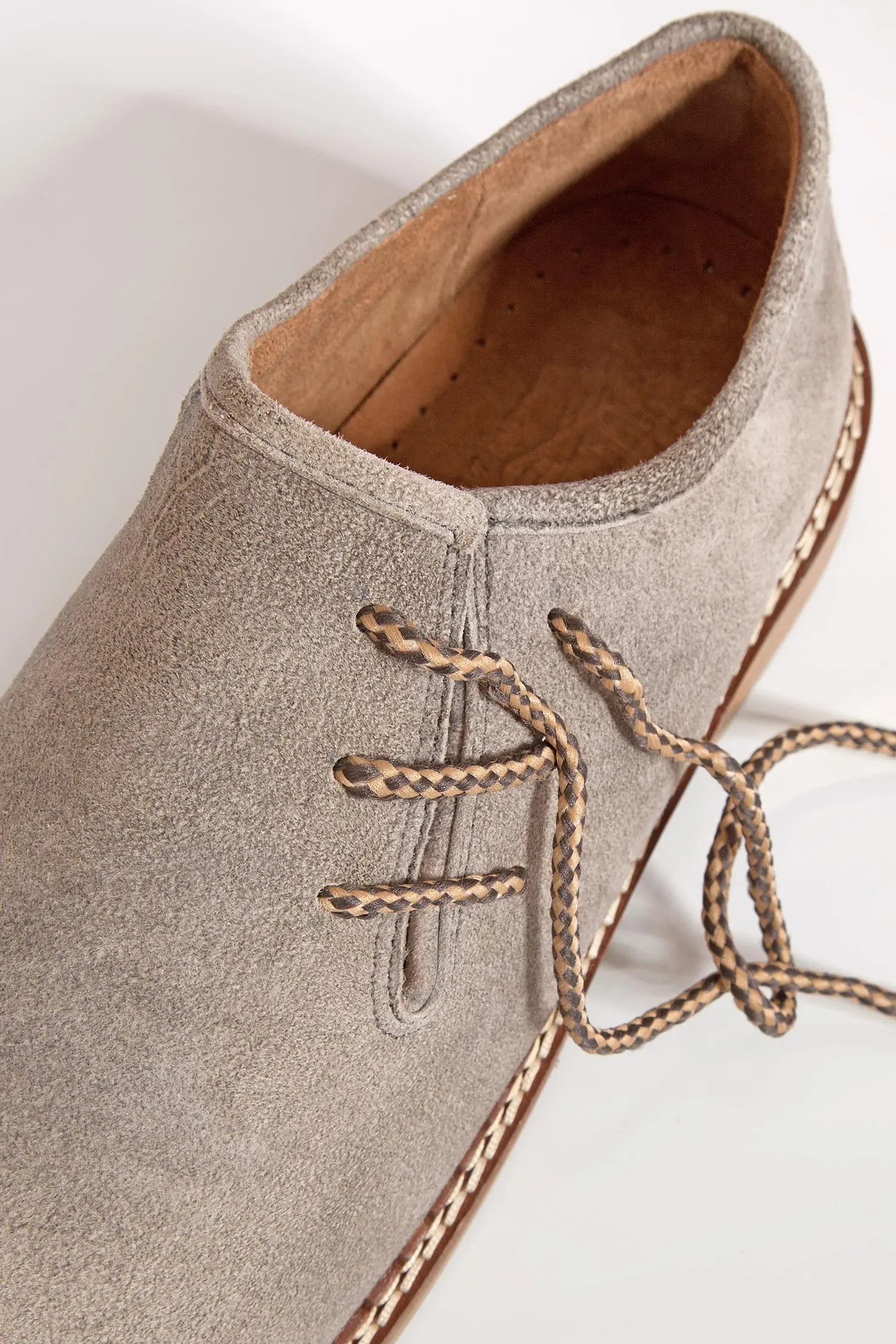 Trachtenschuhe aus Leder in grau als Haferlschuh Detail