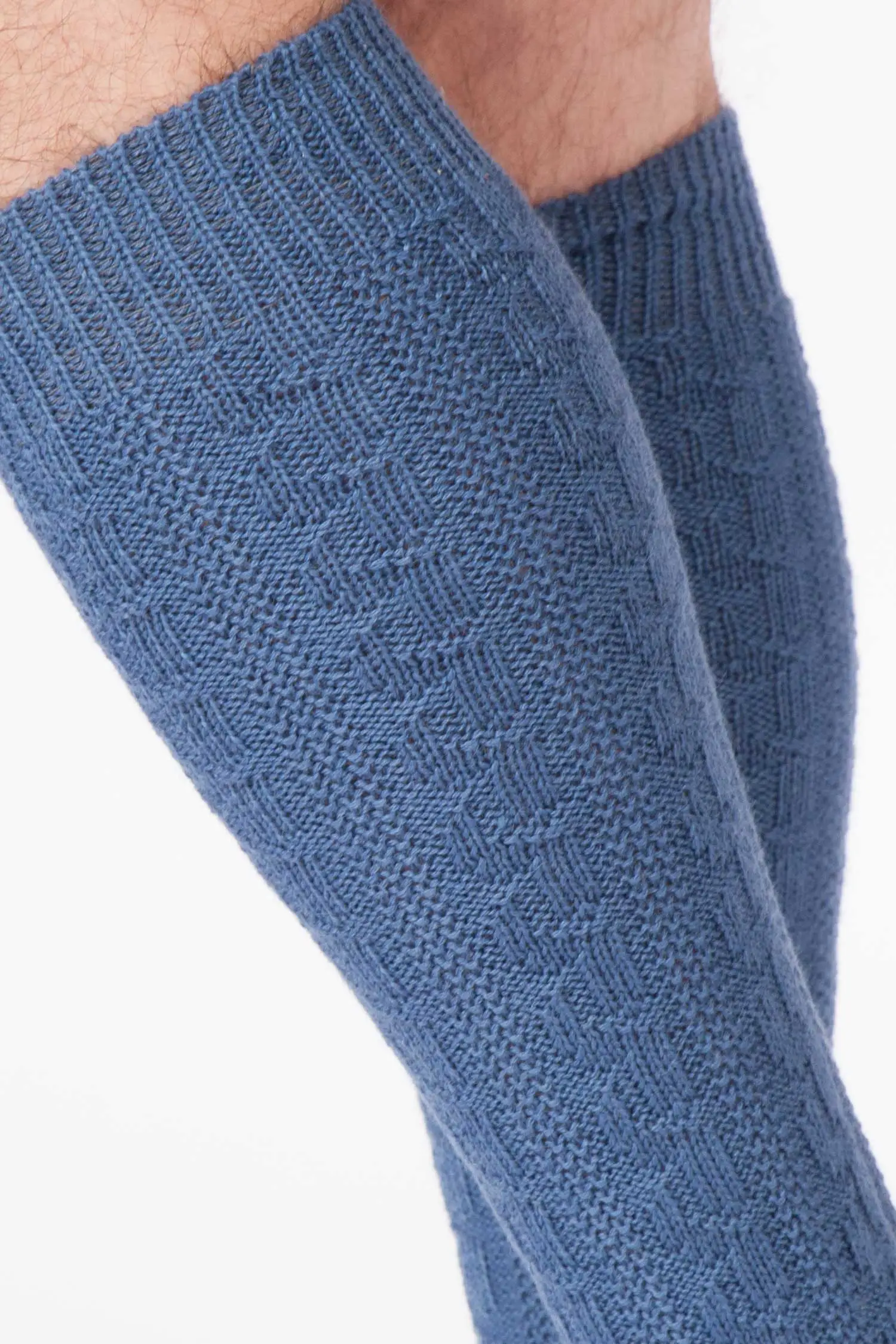 kniestruempfe-herren-blau-4525-1015-bl3-18-12a-2216-b Trachten Kniestrümpfe aus Wolle in blau Detail