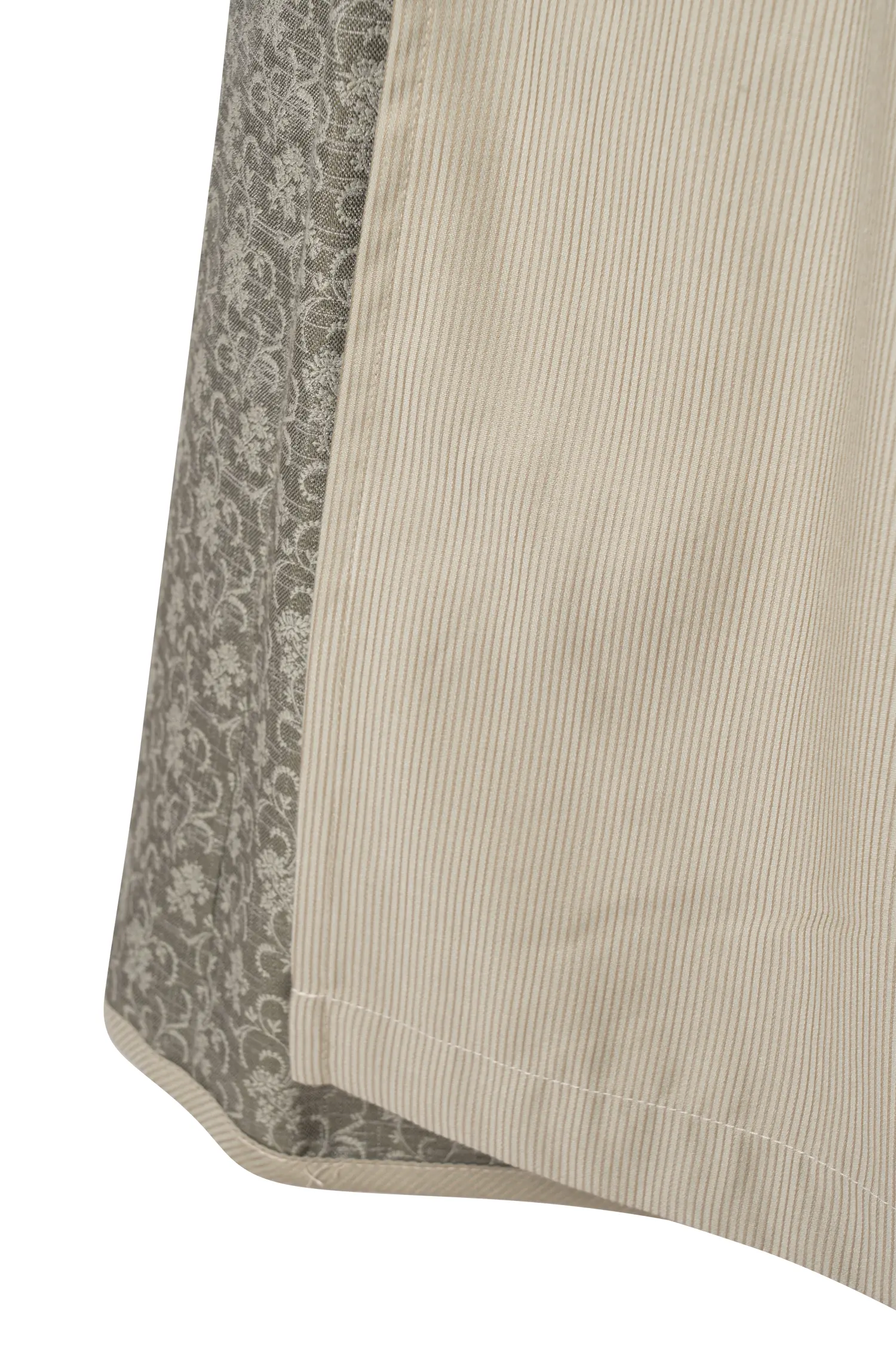 Dirndl Marie in salbei - Detail Schürze