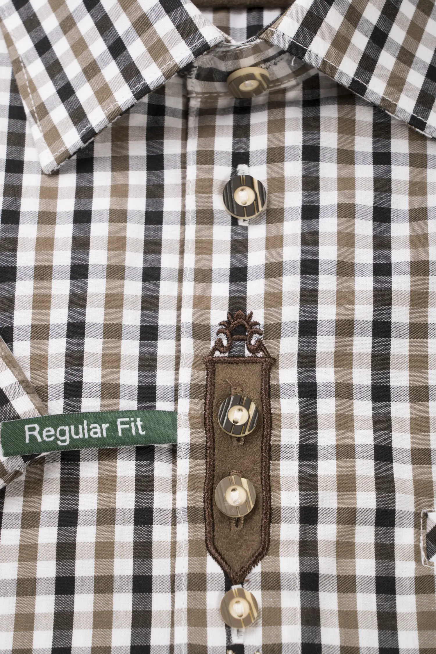 Trachtenhemd kariert mit Krämpelärmel - Detail Knöpfe