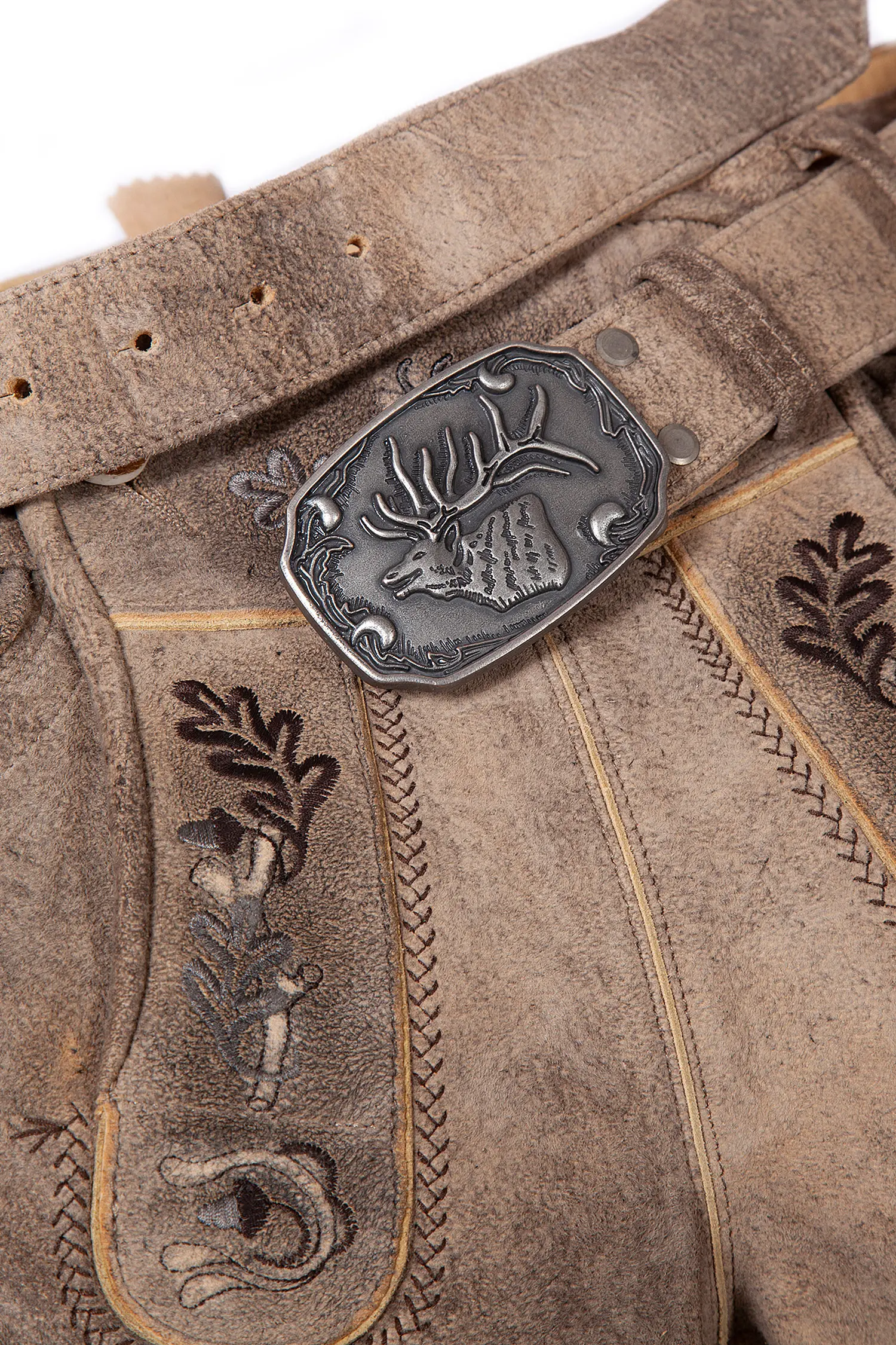 1613-1046-2db-22-06c-0485 Kurze Lederhose Seebruck in hellem braun und Gürtel Detail Schließe