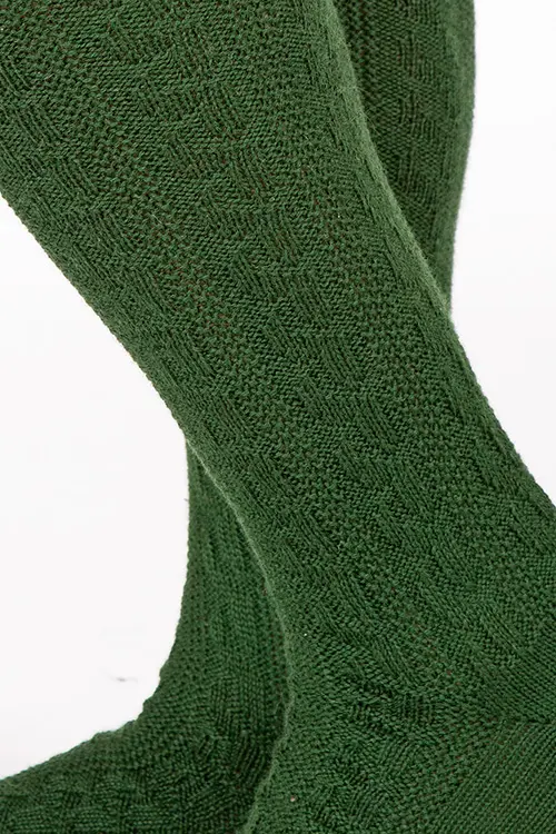 Trachten Kniestrümpfe aus Wolle in dunkelgrün Detail 
