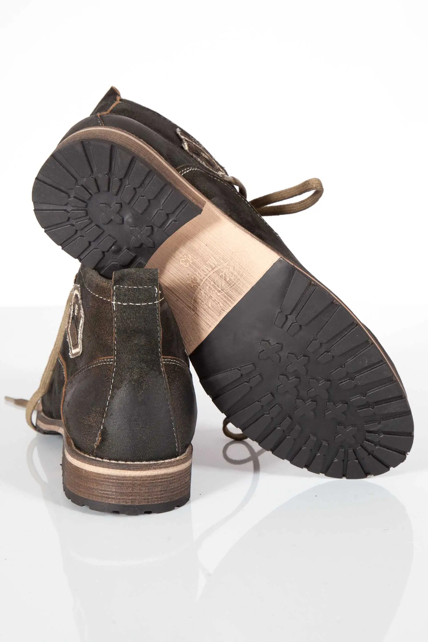 trachten-stiefel-leder-dunkelbraun-1740-1037-ba9-19-05f-1022-d Herren Trachtenschuhe als Stiefel Kaprun torf Sohle