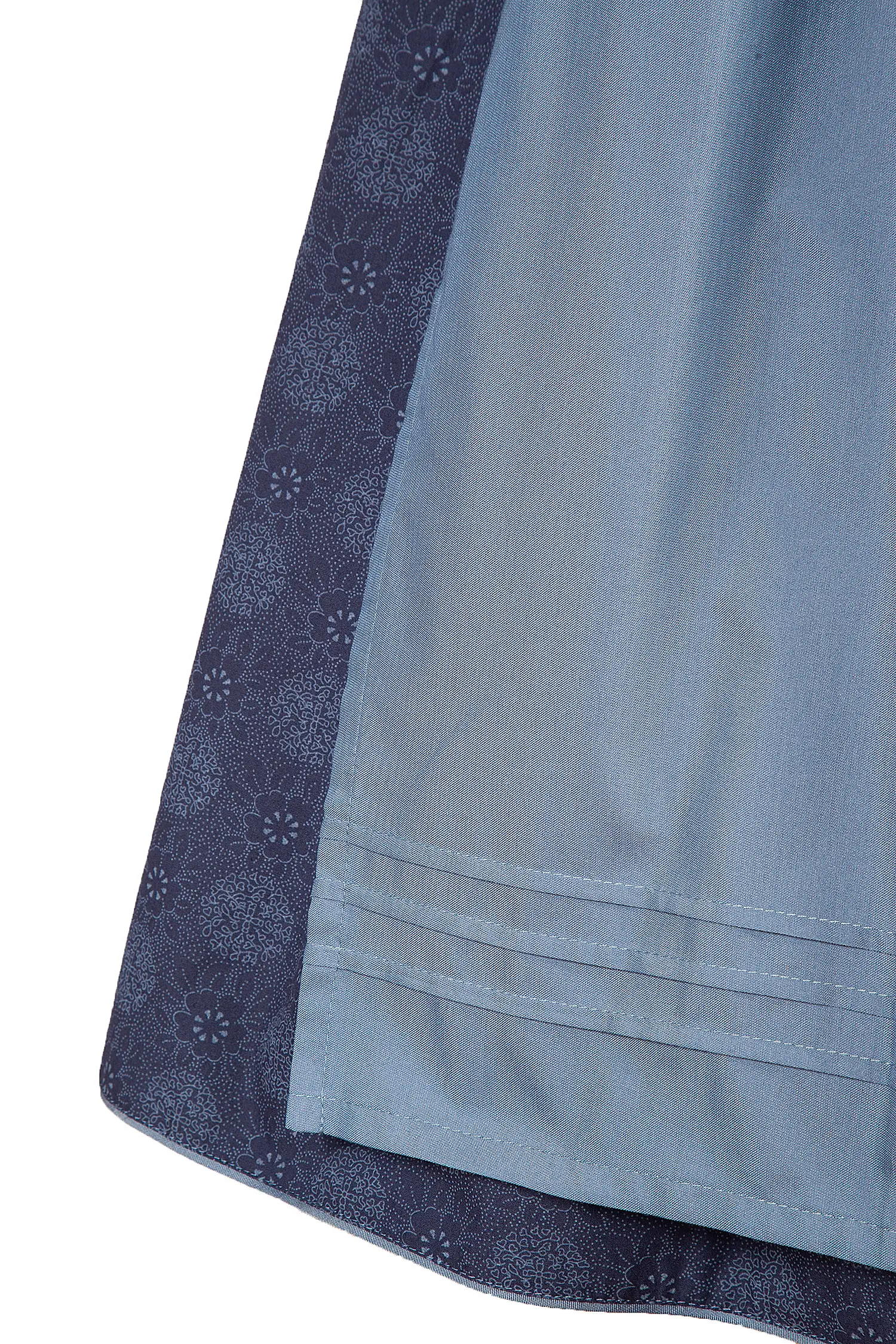 3097-1701-bl8-22-07b-1191 Sissi ey! Dirndl in dunkelblau - Detail Rock