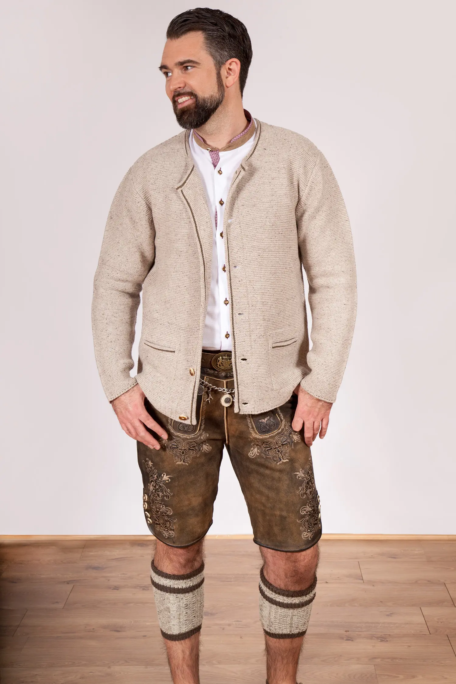 Trachten Strickjacke Magnus natur Model