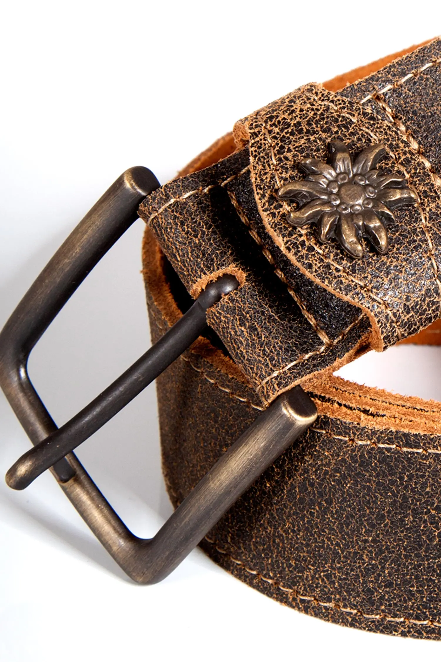 trachtenguertel-braun-4021-1120-ba4-18-06g-6103-c Herren Trachtengürtel in braun meliert Detail