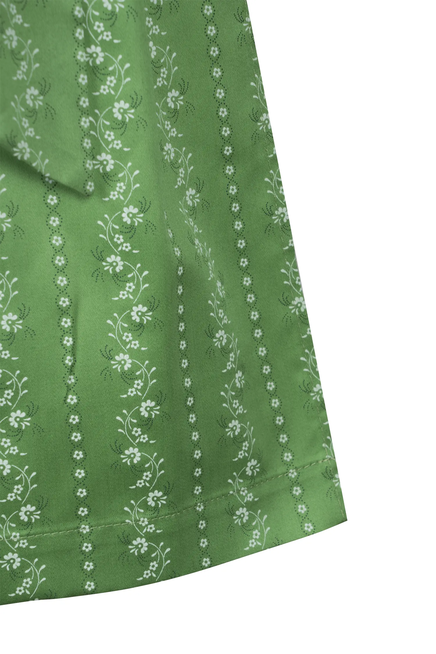 3137-0064-gn2-24-02-0604209 Dirndlschürze in grasgrün 70 cm - Detail