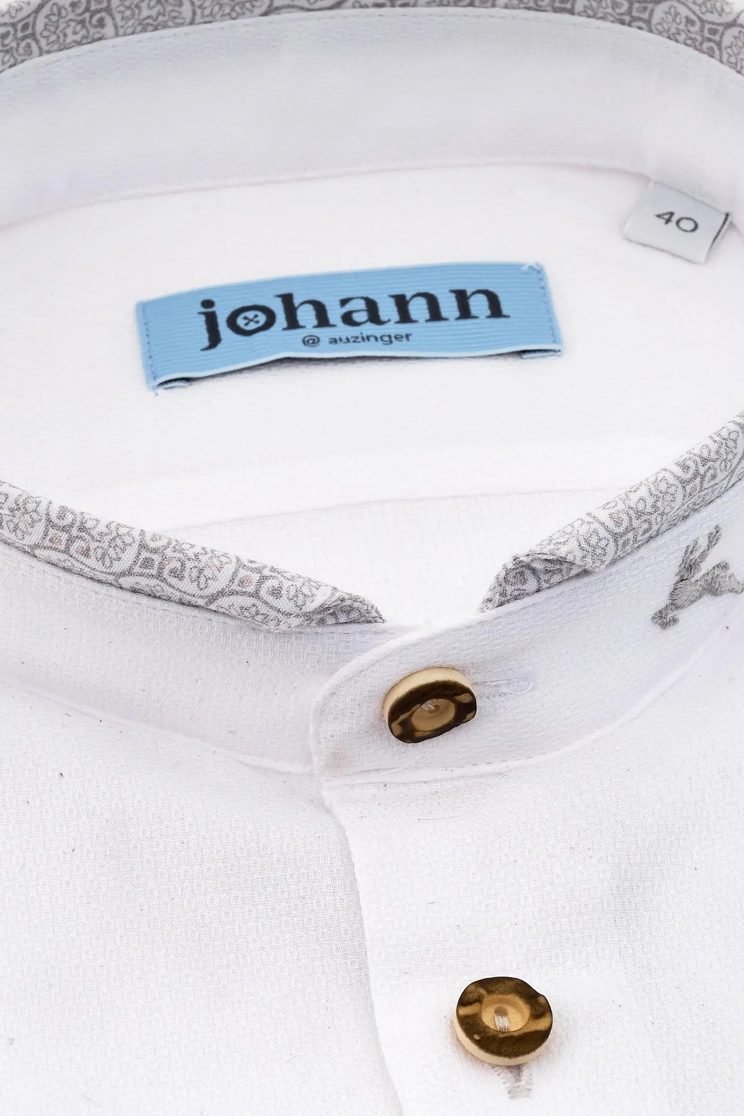 Weißes Hemd mit Grauen Akzenten von Johann