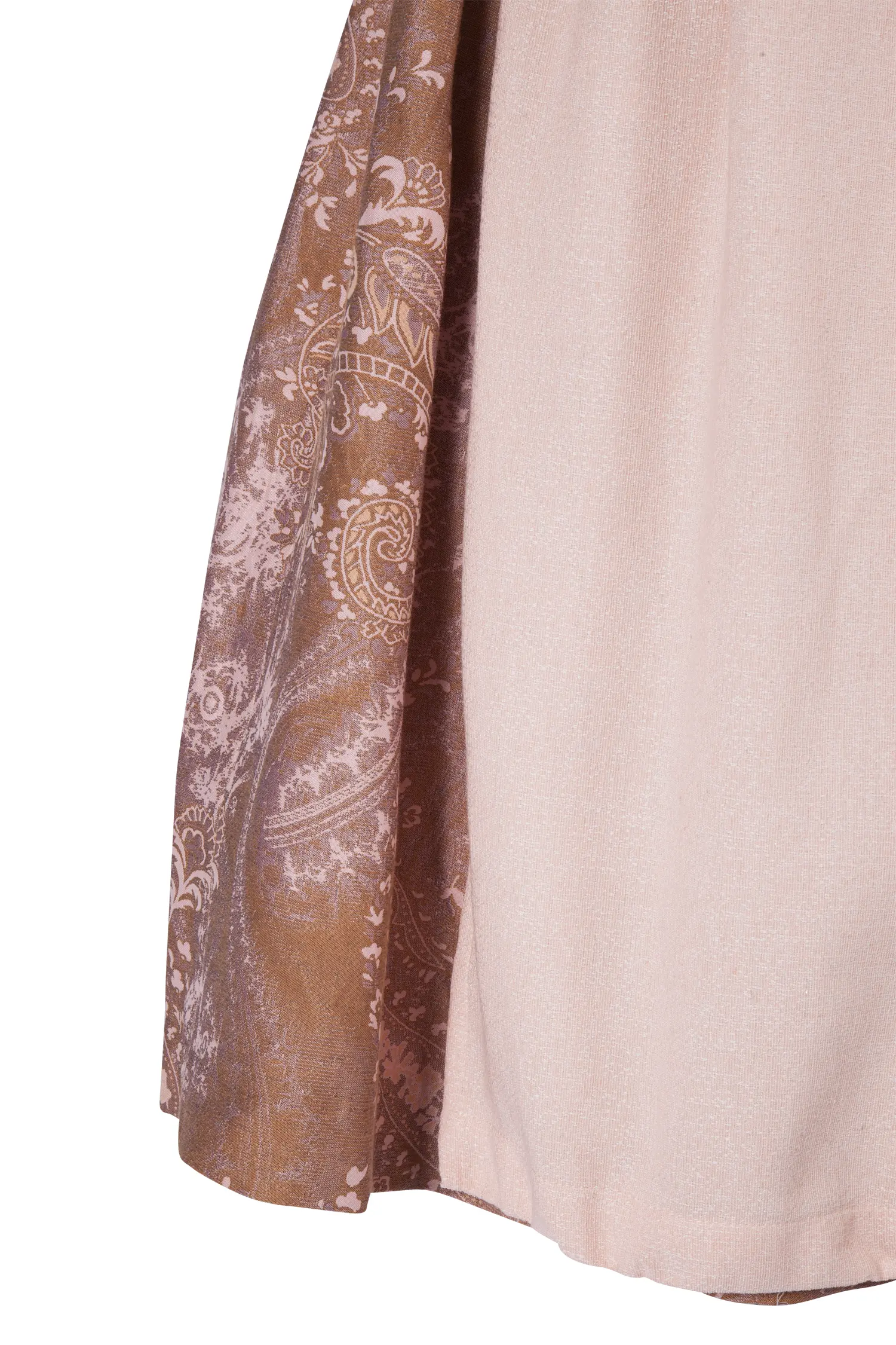 Dirndl Isabella von Sissi ey! in Webstoff-Optik und auffälligem Rock - Detail Rock