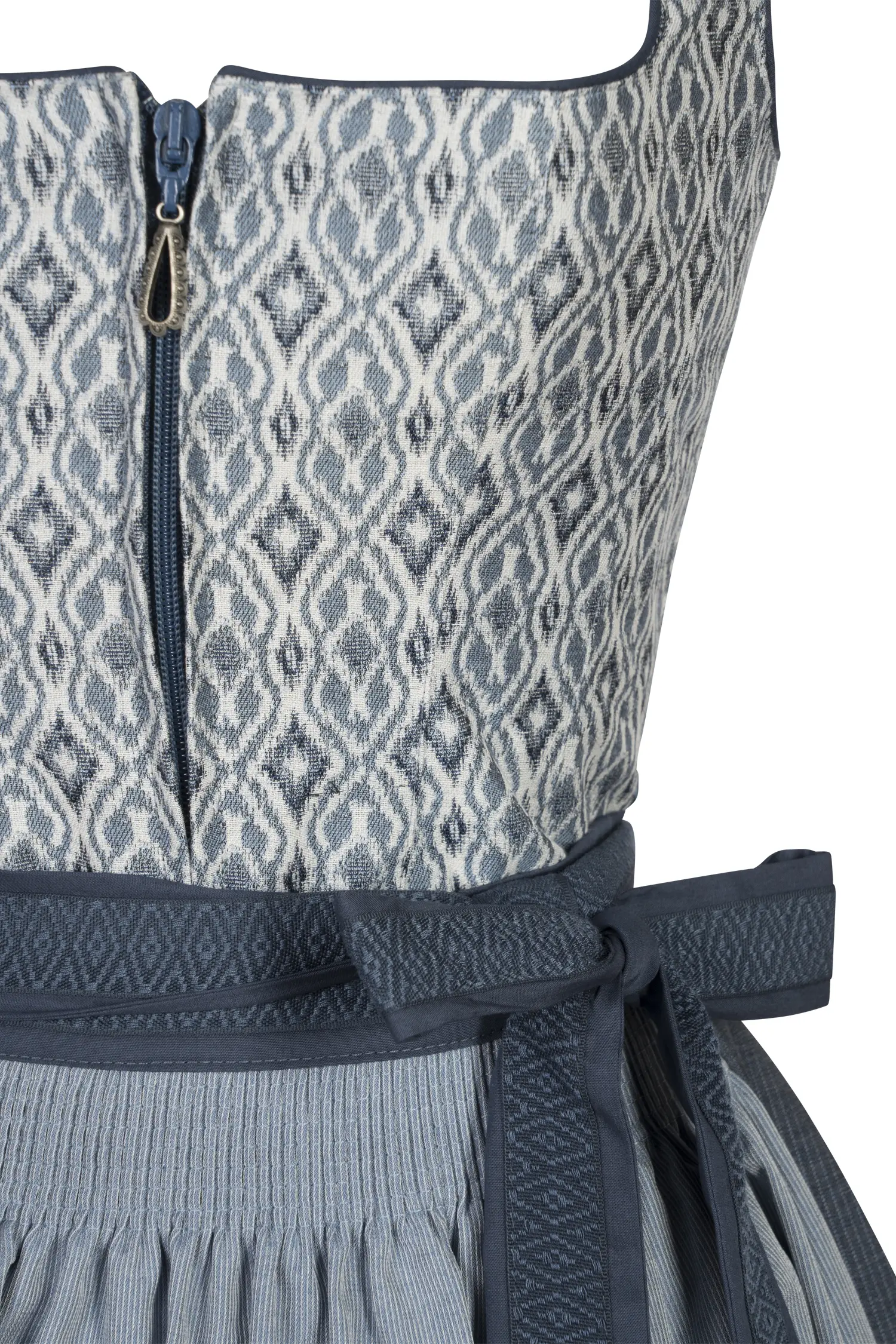 3098-0422-bl5-24-01-1603952 Sissi ey! Dirndl mit bezauberndem Mieder - Detail Mieder