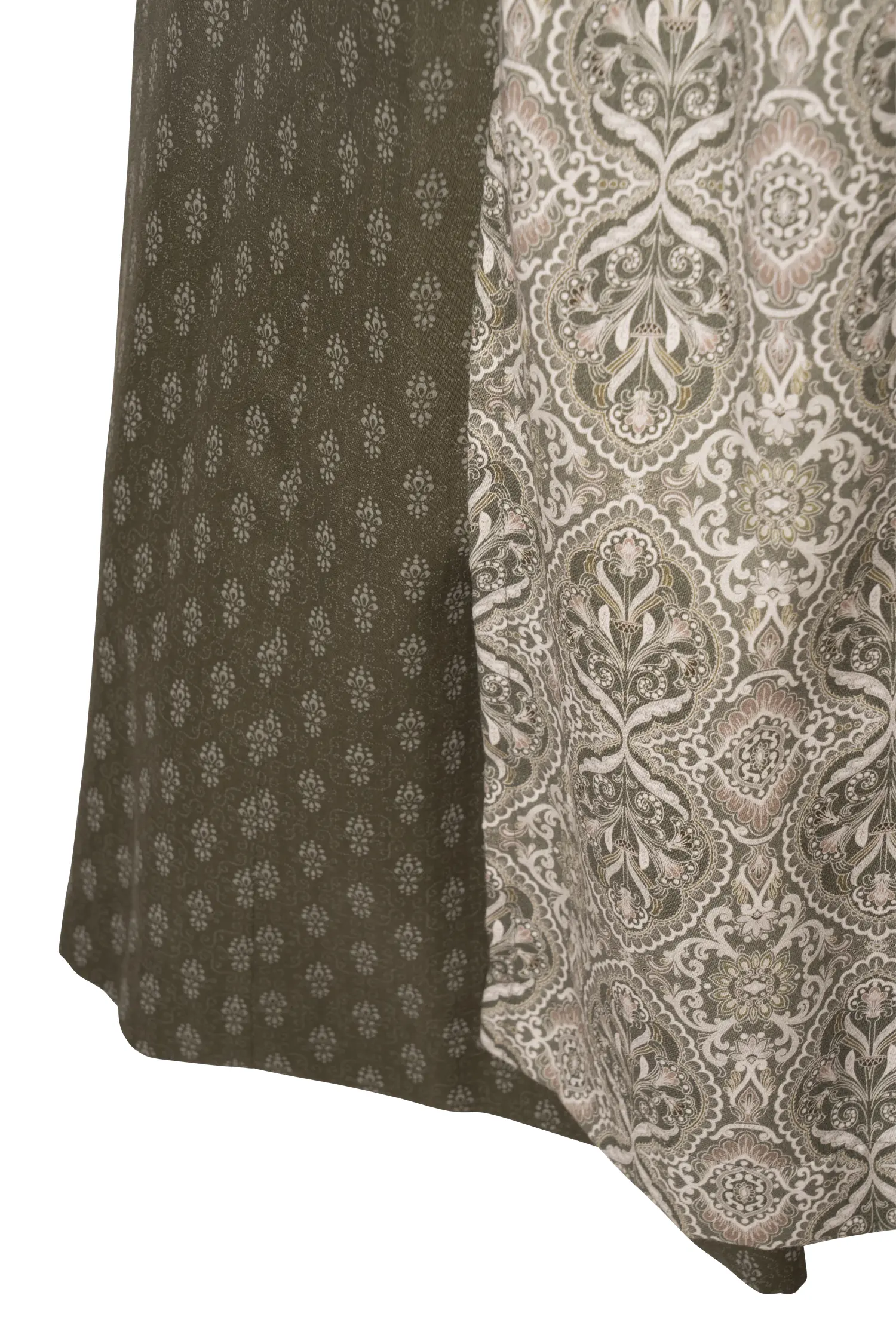 Dirndl Verena in moosgrün von Julias Dirndl - Detail Rock