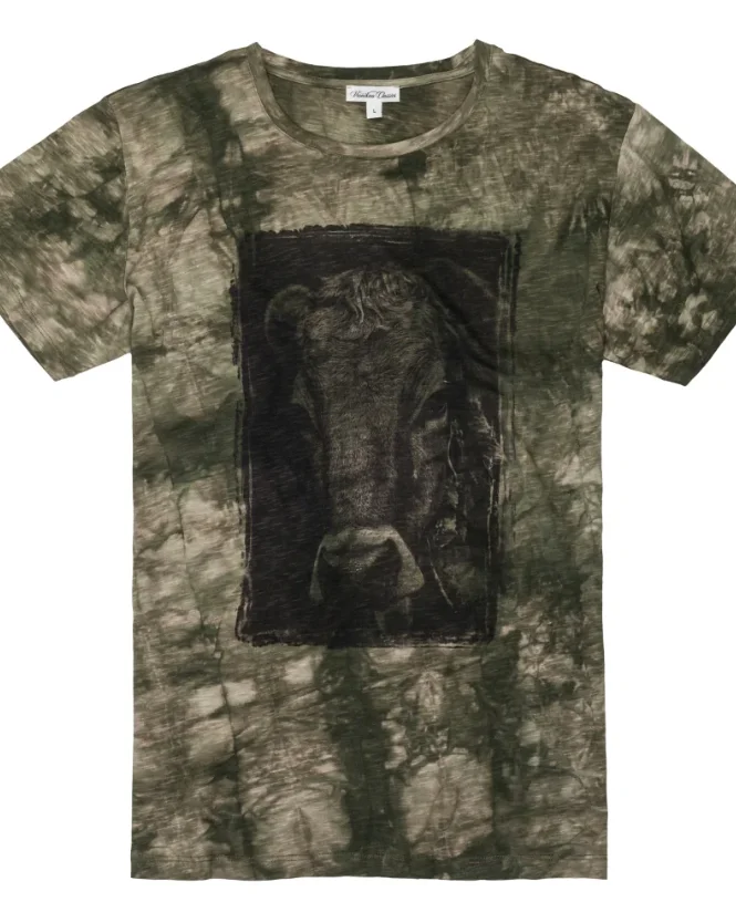 Herrentrachtenshirt in Batik Kuh von Vronikaa batik vronkaa