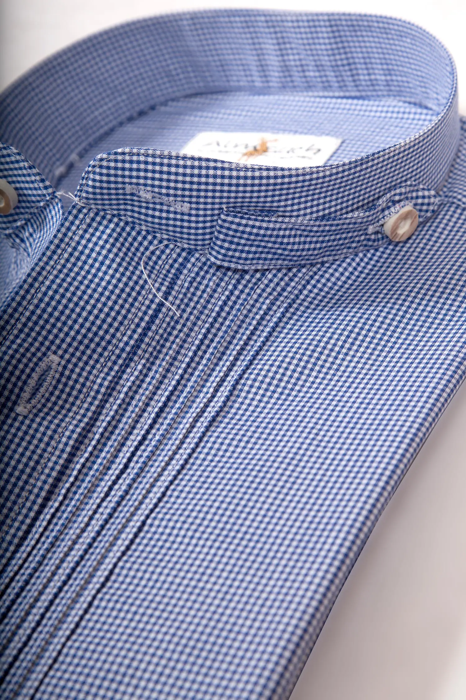 trachtenhemd-blau-kariert-1524-1040-bl7-20-01a-1940-b Trachtenhemd mit Vichykaro in blau mit Stehkragen Kragen
