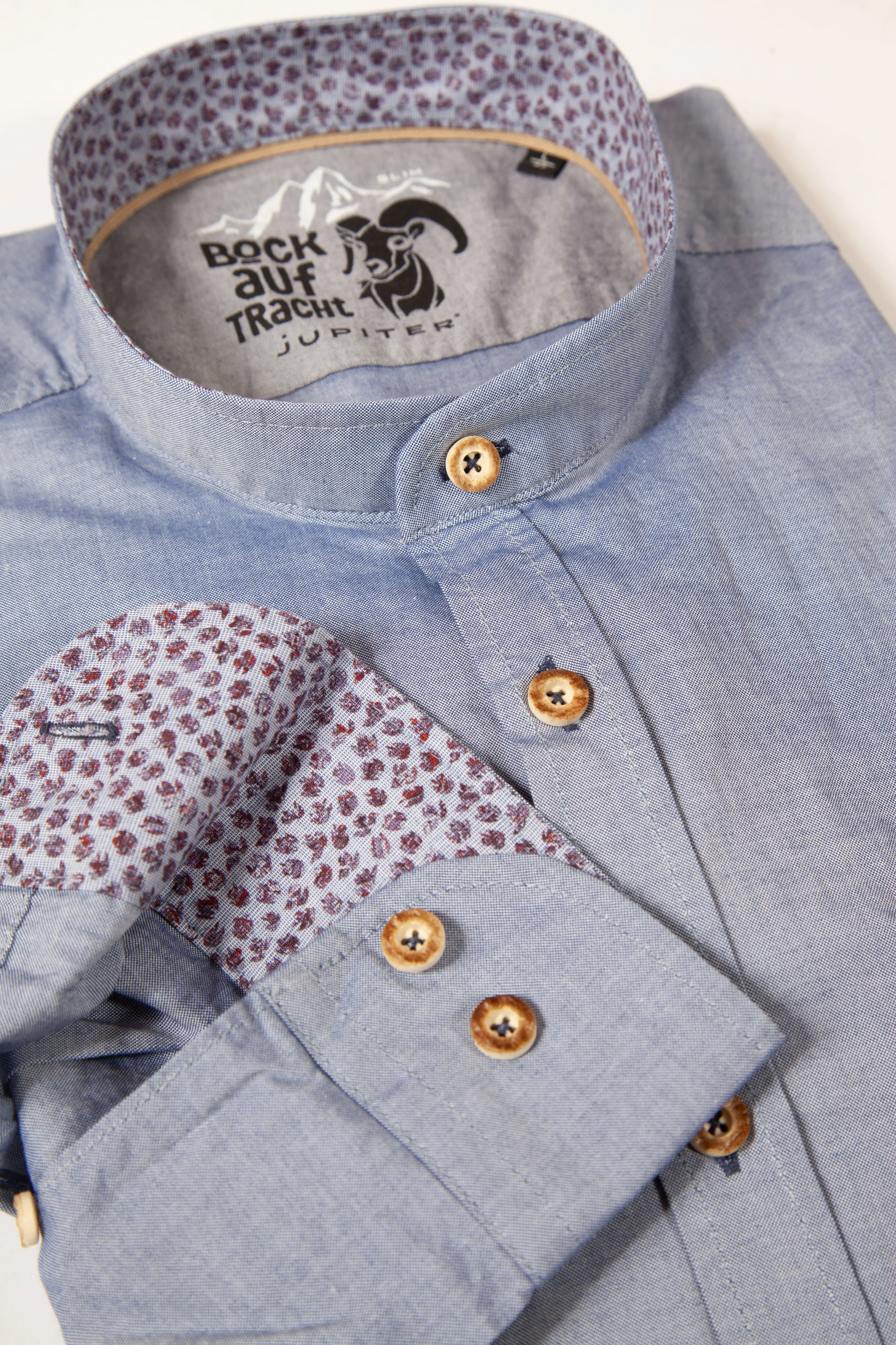 1541-0045-BL5-23-03e-5461b Trachtenhemd Jeansoptik dunkelblau von Jupiter - Detail Ärmel