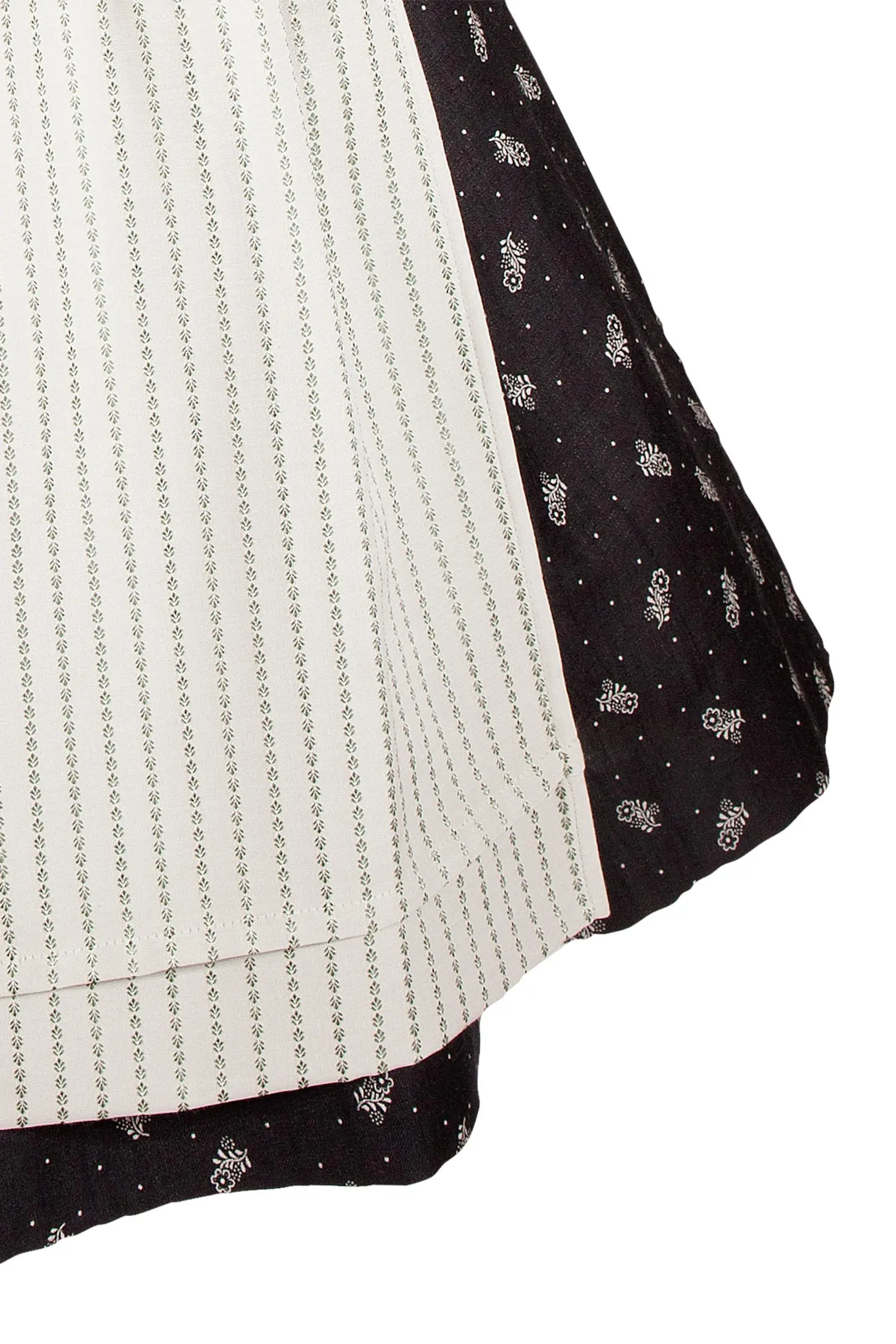 sportalm-dirndl-sekirn-schwarz-seide-3099-0195-999-18-08g-9988-d Sportalm Dirndl aus schwarzer Seide mit zwei Schürzen Schürze