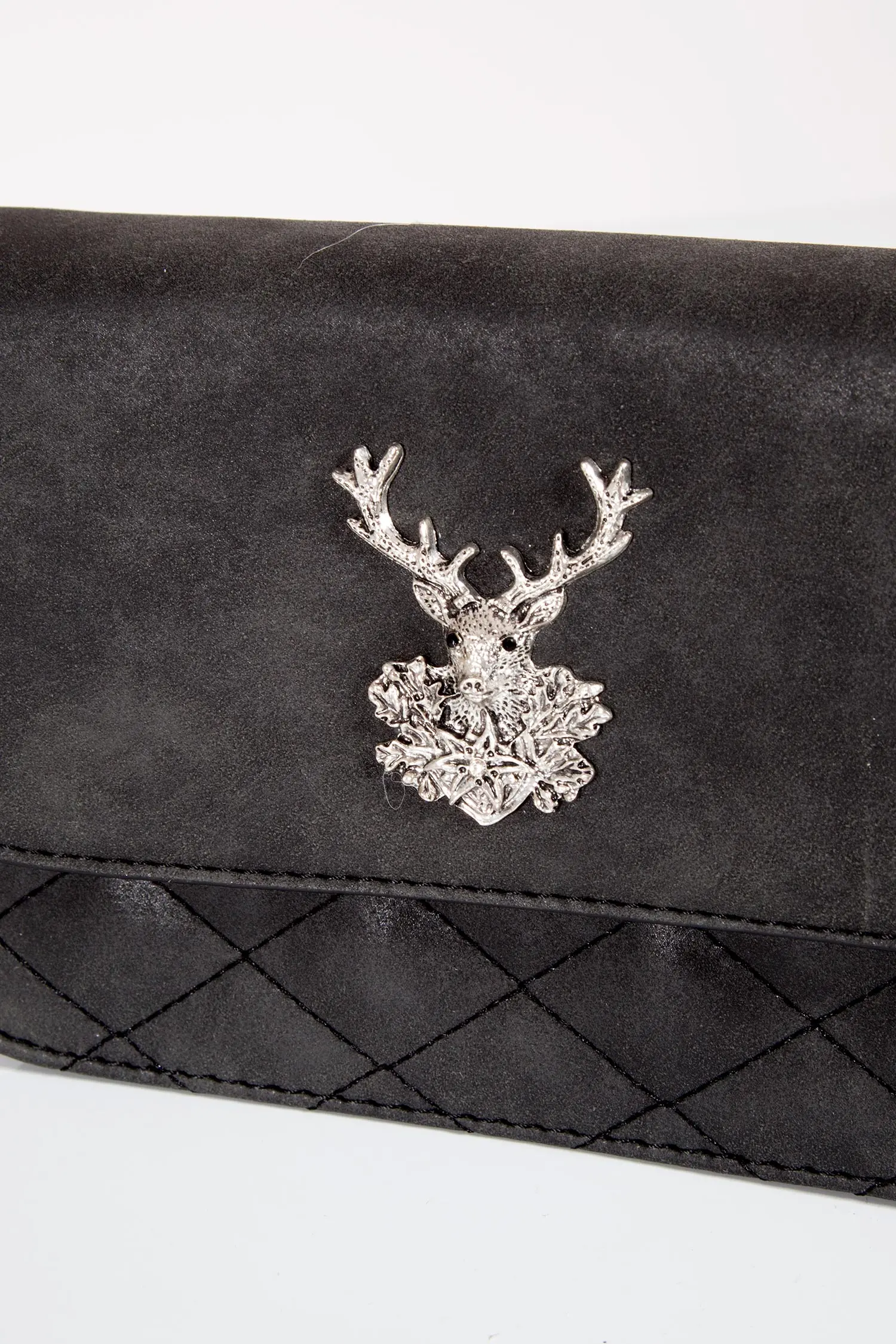 Trachtentasche mit Hirsch in schwarz zum umhängen Detail