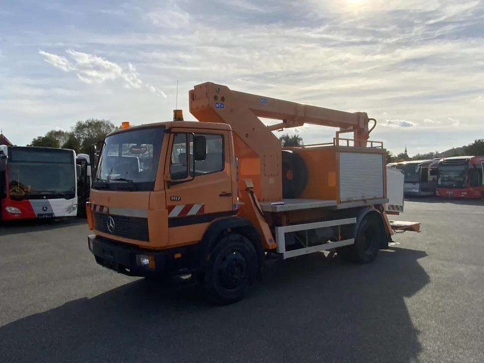 Mercedes-Benz Hubarbeitsbühne 1995 - LKW Andere afbeelding 2 miniatuur
