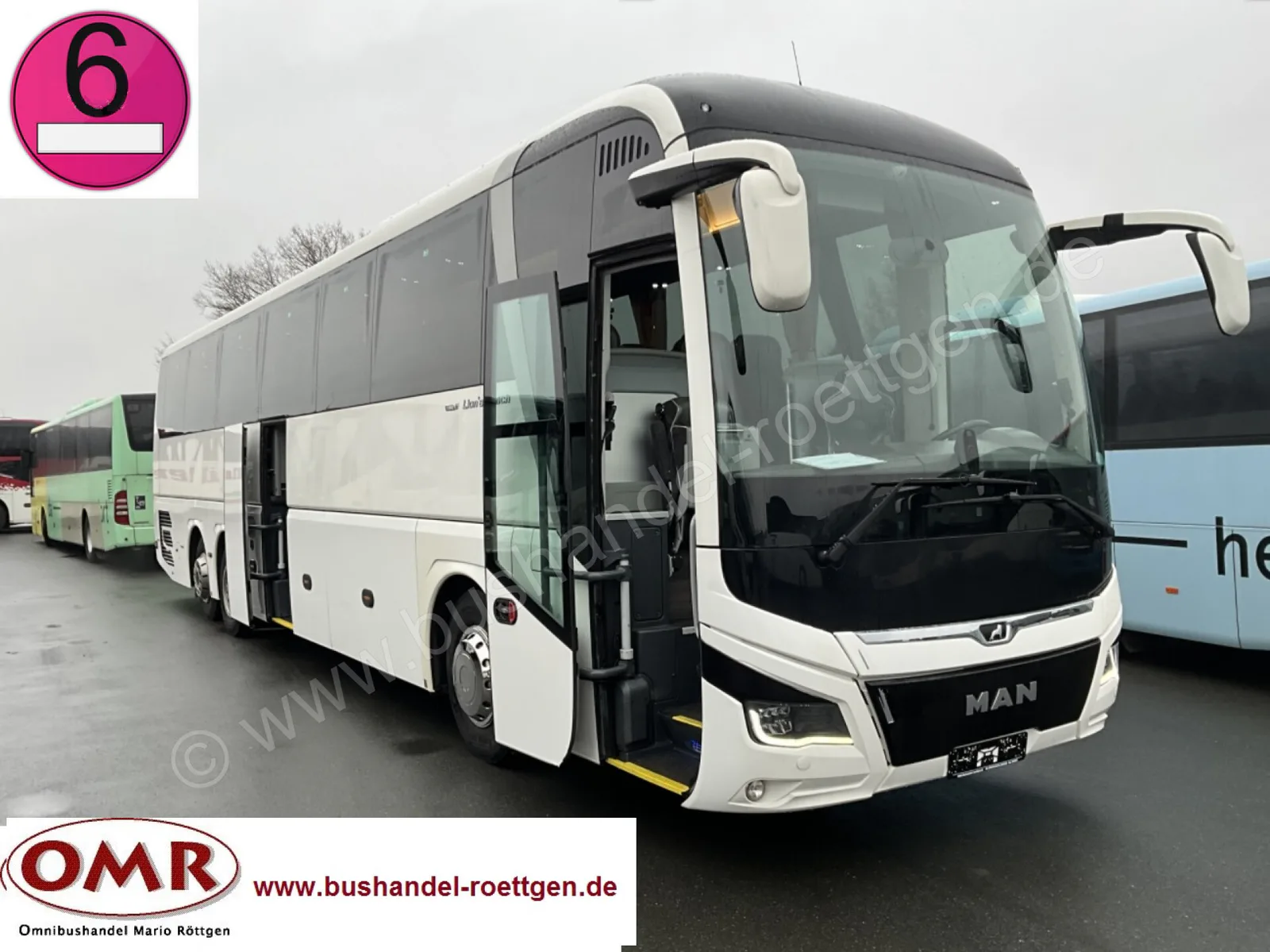 MAN R 09 2018 - Reisebus afbeelding 1