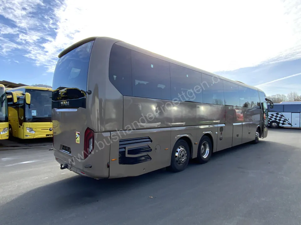MAN R 08 2021 - Reisebus afbeelding 3 miniatuur