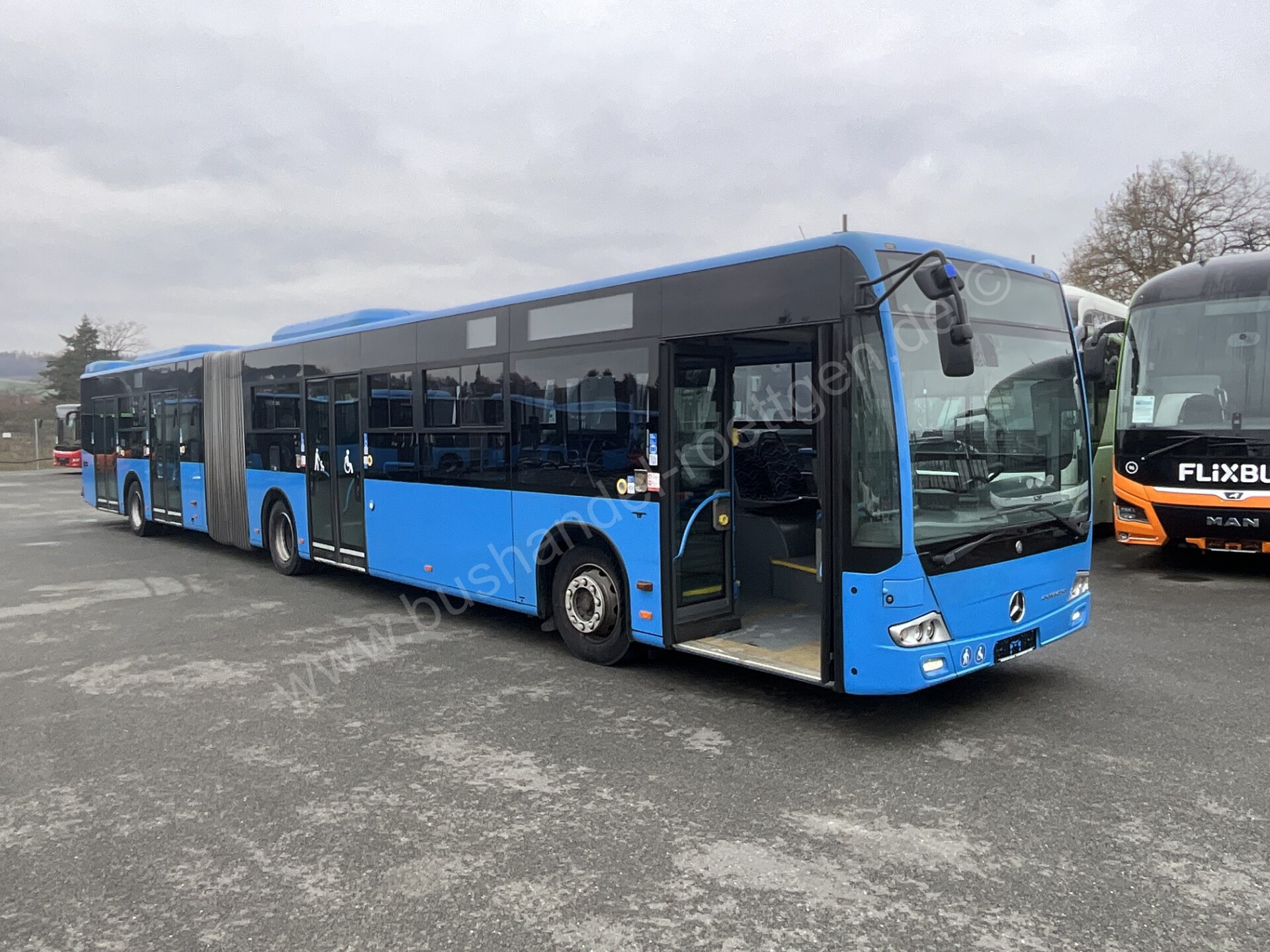 Mercedes-Benz Conecto 2015 - Gelenkbus obrázek 2