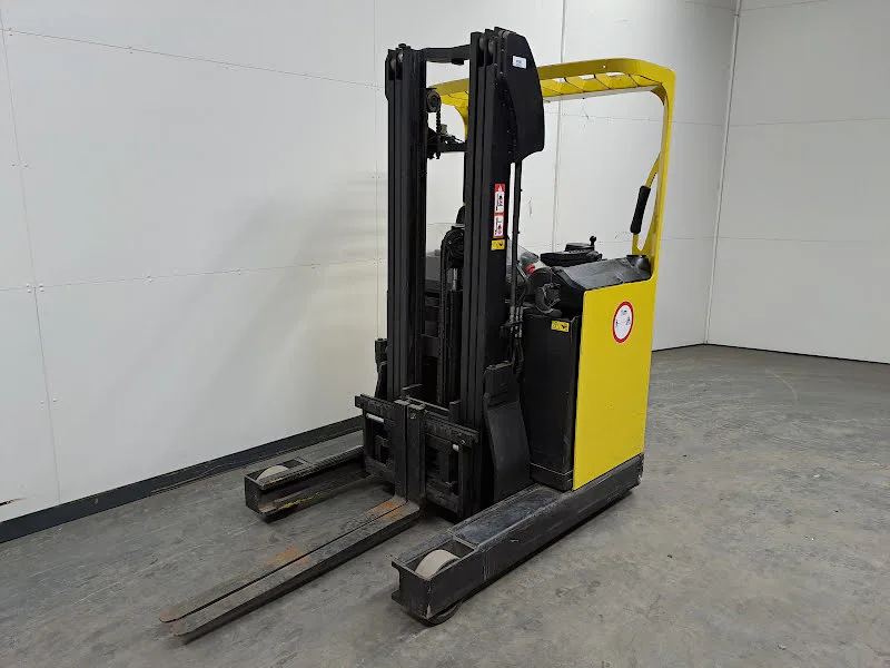 Hyster R1.4 2008 - Empilhador retrátil imagem 1