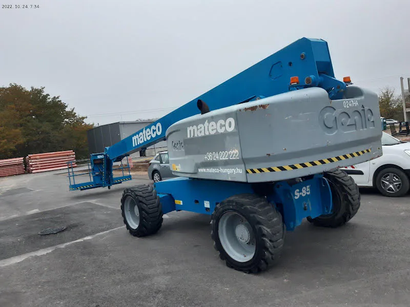 Genie S-85 2014 - Telescopic boom lift image 2 thumbnail