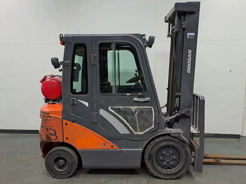 Doosan G25P-7 2018 - Carretilla elevadora GLP imagen 2 miniatura