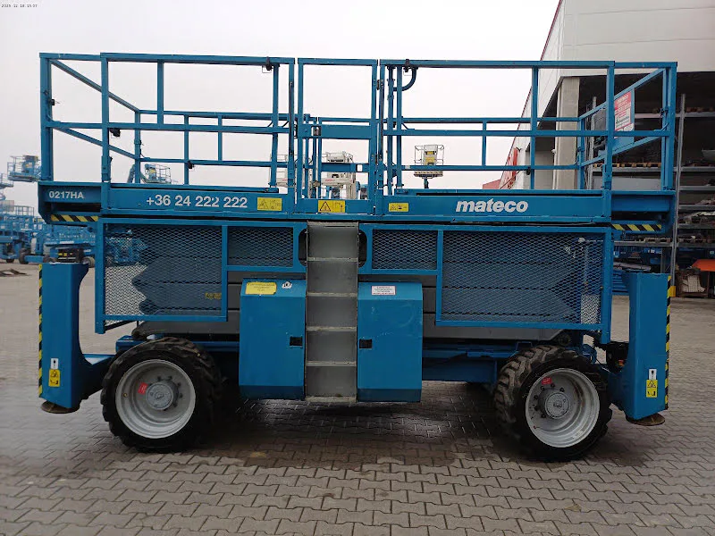 Genie GS-4390 RT 2013 - Podnośnik nożycowy zdjęcie 1