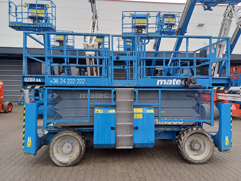 Genie GS-4390 RT 2014 - Scherenarbeitsbühne Bild 1