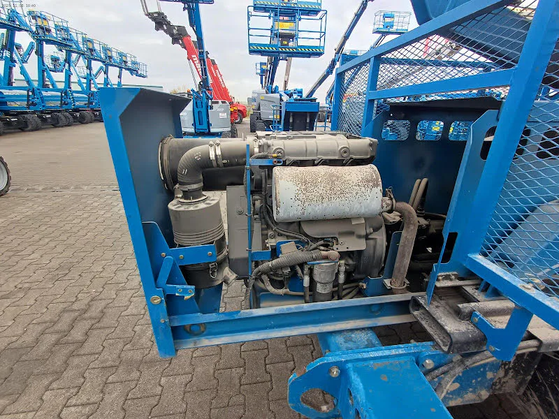 Genie GS-4390 RT 2014 - Scherenarbeitsbühne Bild 2 Miniaturansicht