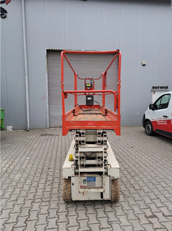 Imer IT 10090 2014 - Scissor lift image 3 thumbnail