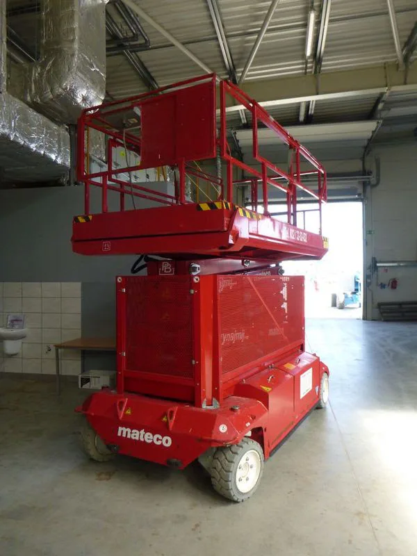 Pb S171-16 E 2015 - Scissor lift image 2 thumbnail