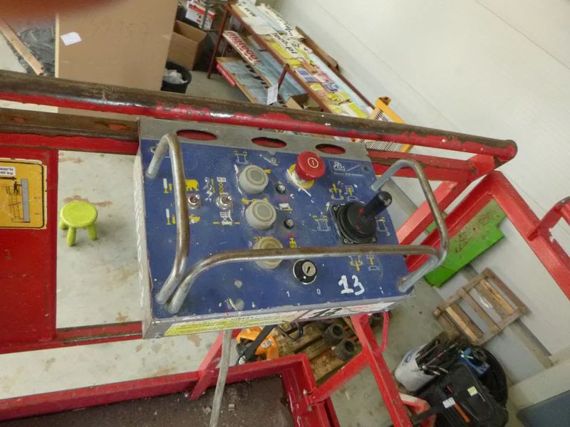 Pb S171-16 E 2015 - Scissor lift image 3 thumbnail