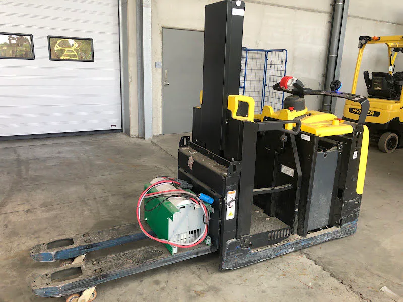 Hyster LO2.0 2019 - Mittelhub-Kommissionierer Bild 1
