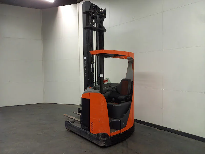 Bt RRE140B 2015 - Reach Truck image 2 thumbnail