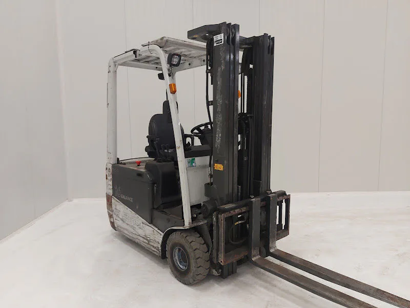 Unicarriers AG1N1L16T 2014 - Carretilla elevadora eléctrica imagen 2 miniatura